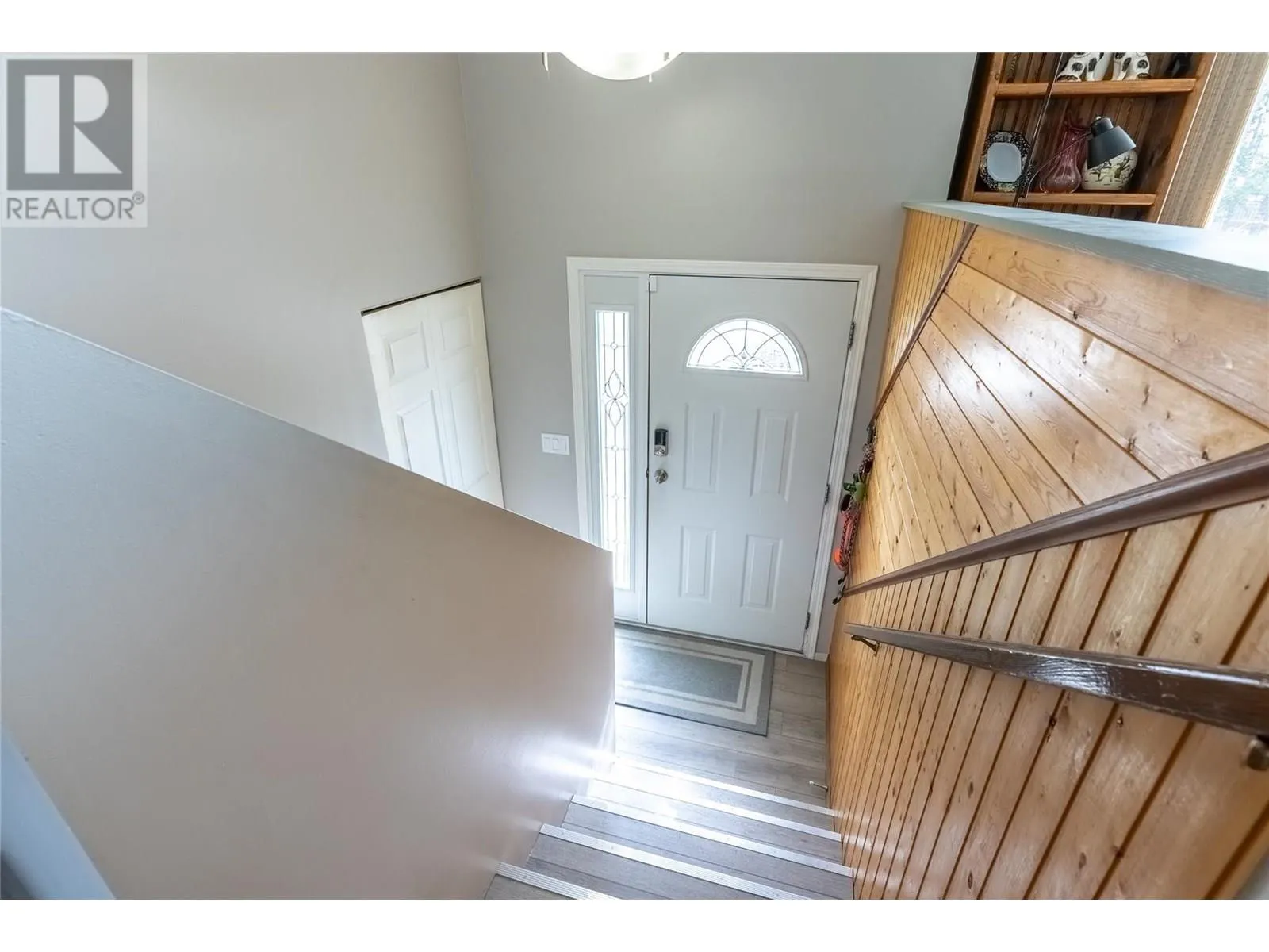 281 POPLAR Drive