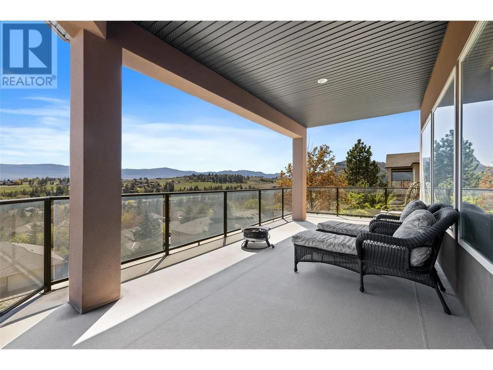 2082 Horizon Drive