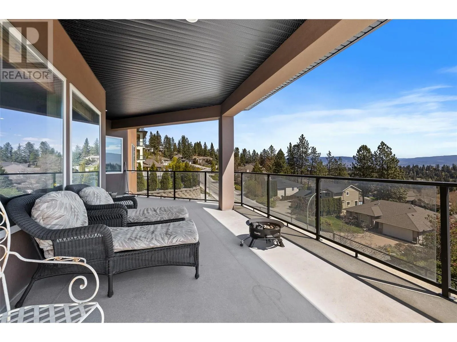 2082 Horizon Drive