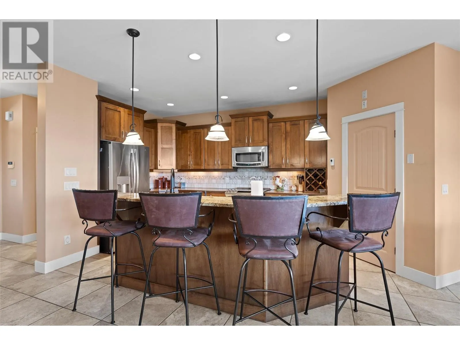 2082 Horizon Drive