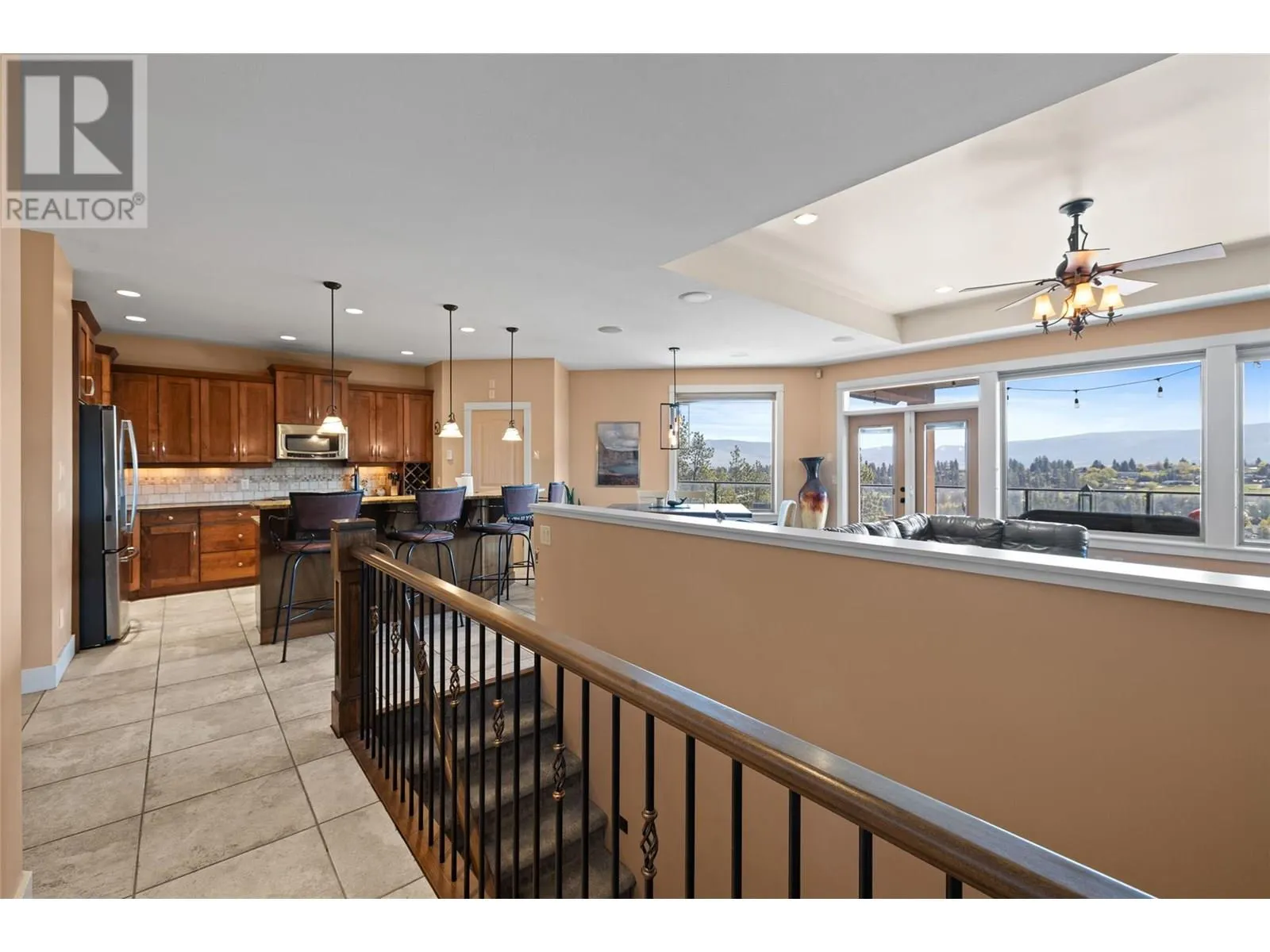 2082 Horizon Drive