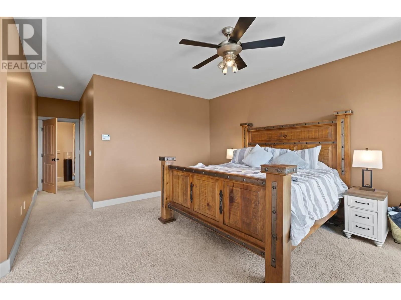 2082 Horizon Drive