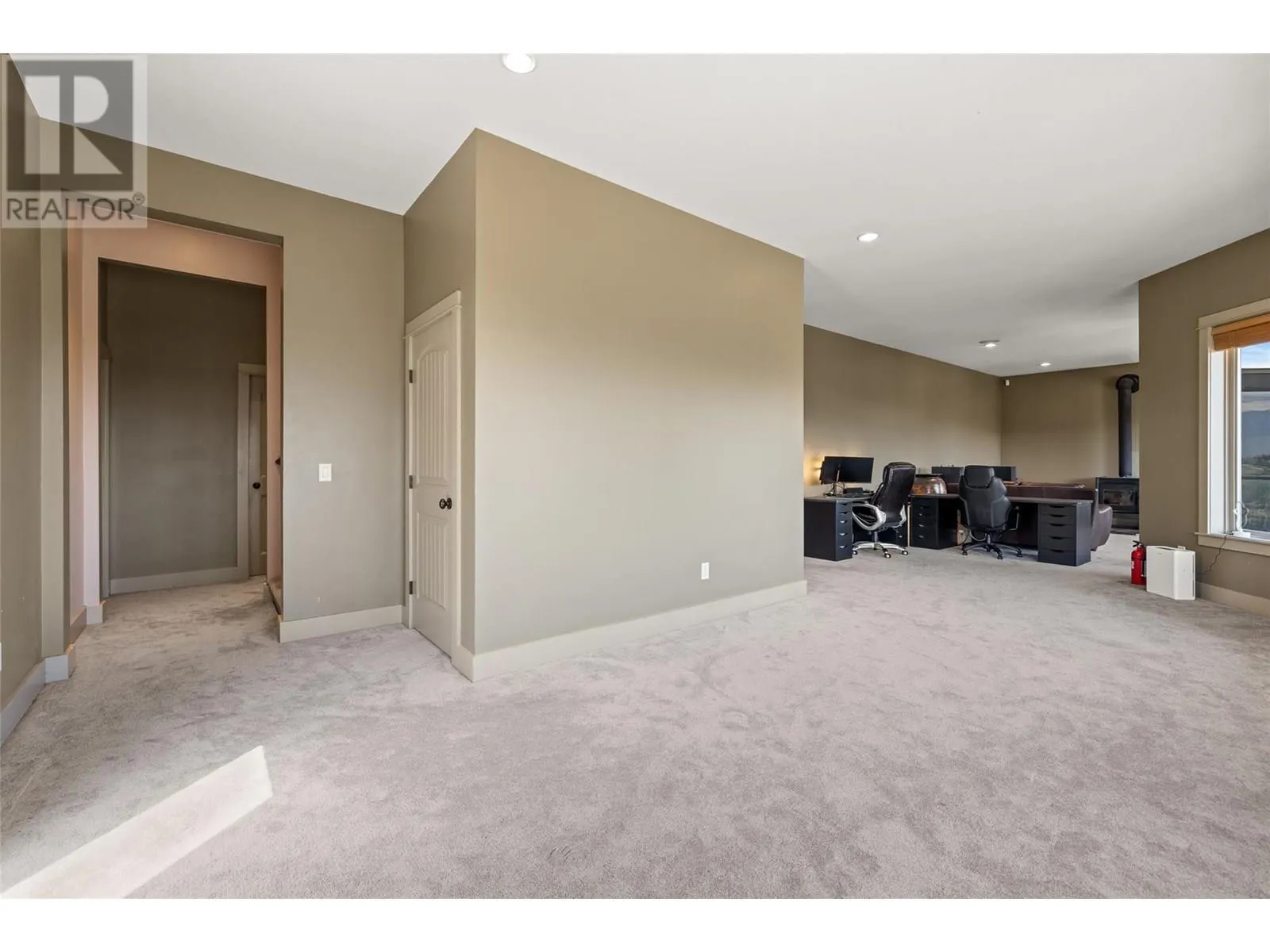 2082 Horizon Drive