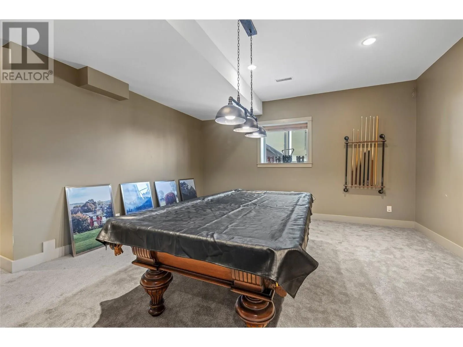 2082 Horizon Drive