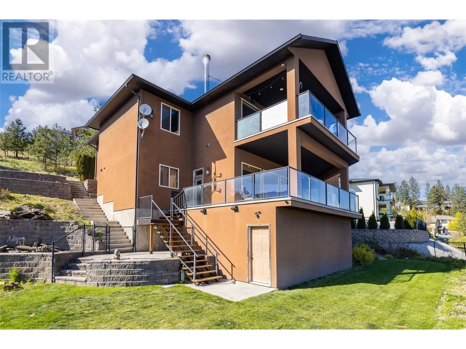 2082 Horizon Drive