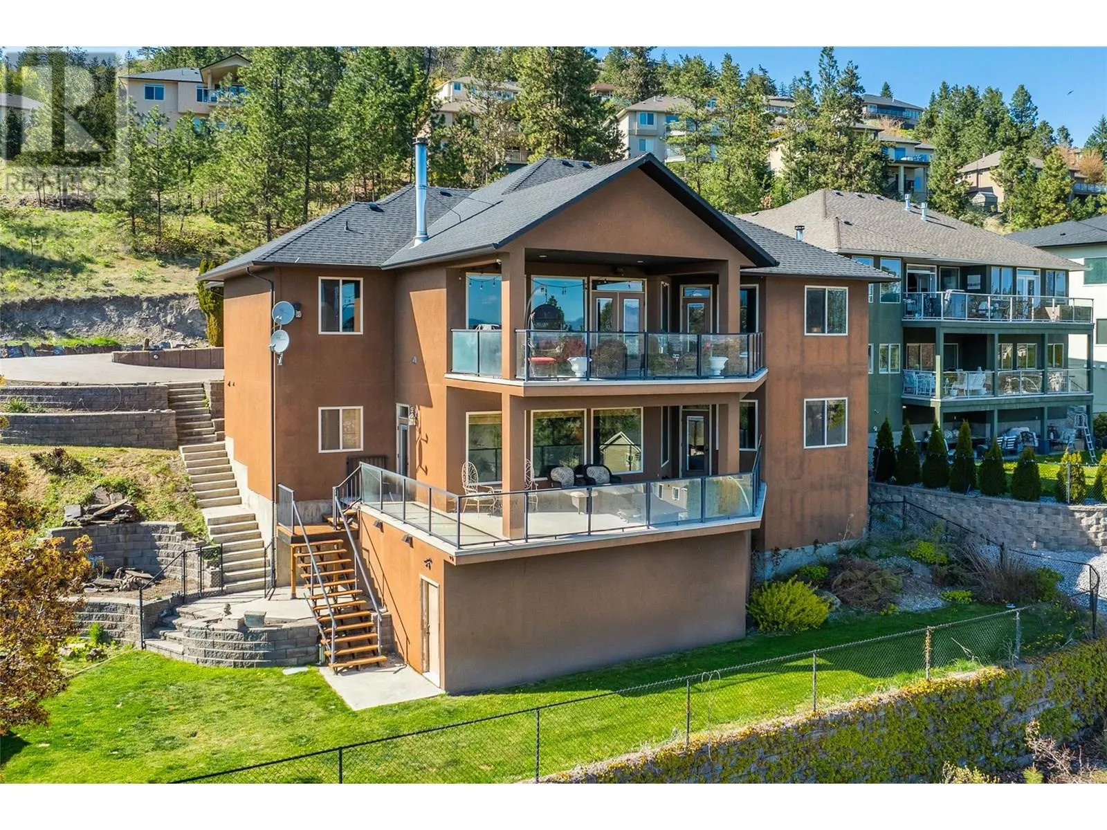 2082 Horizon Drive