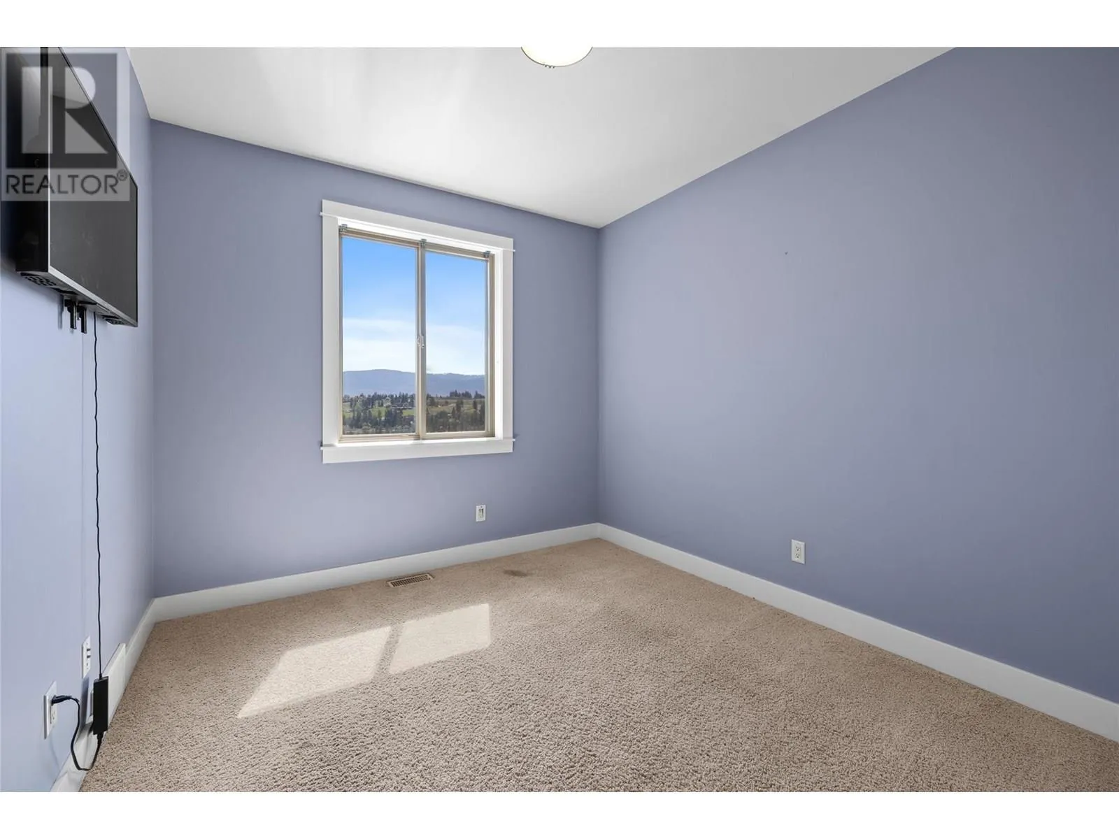 2082 Horizon Drive