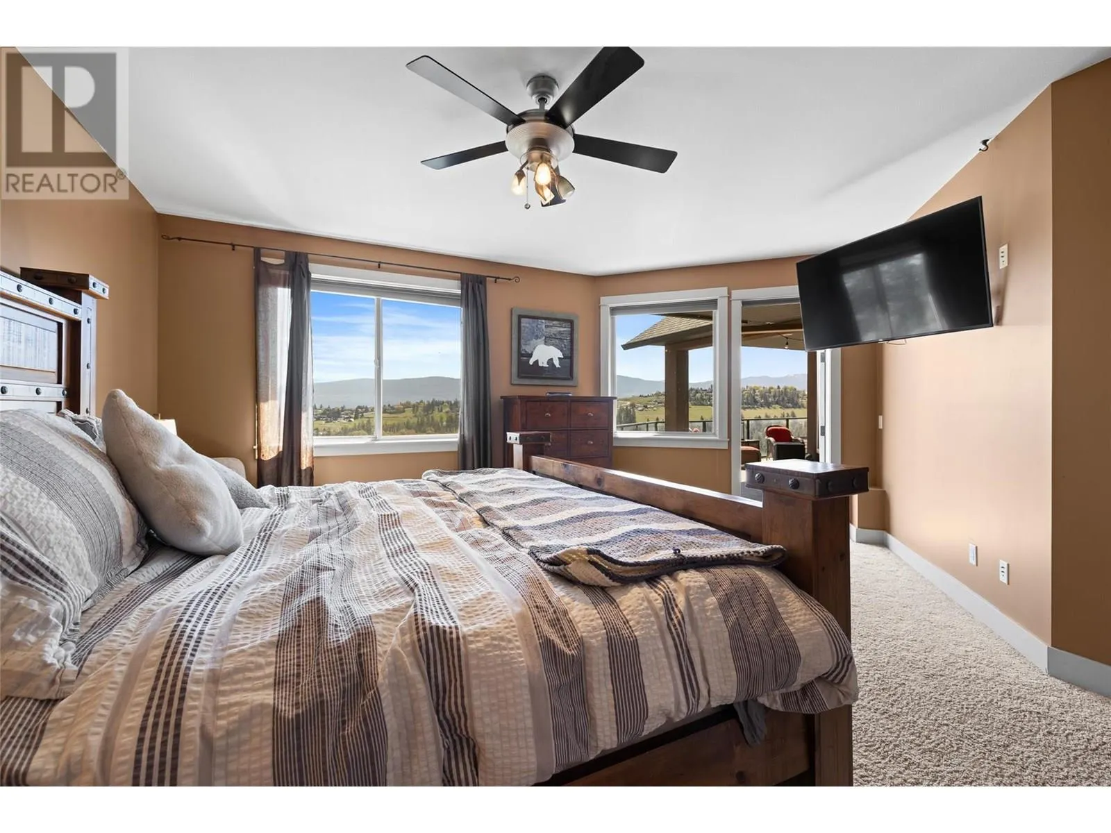 2082 Horizon Drive