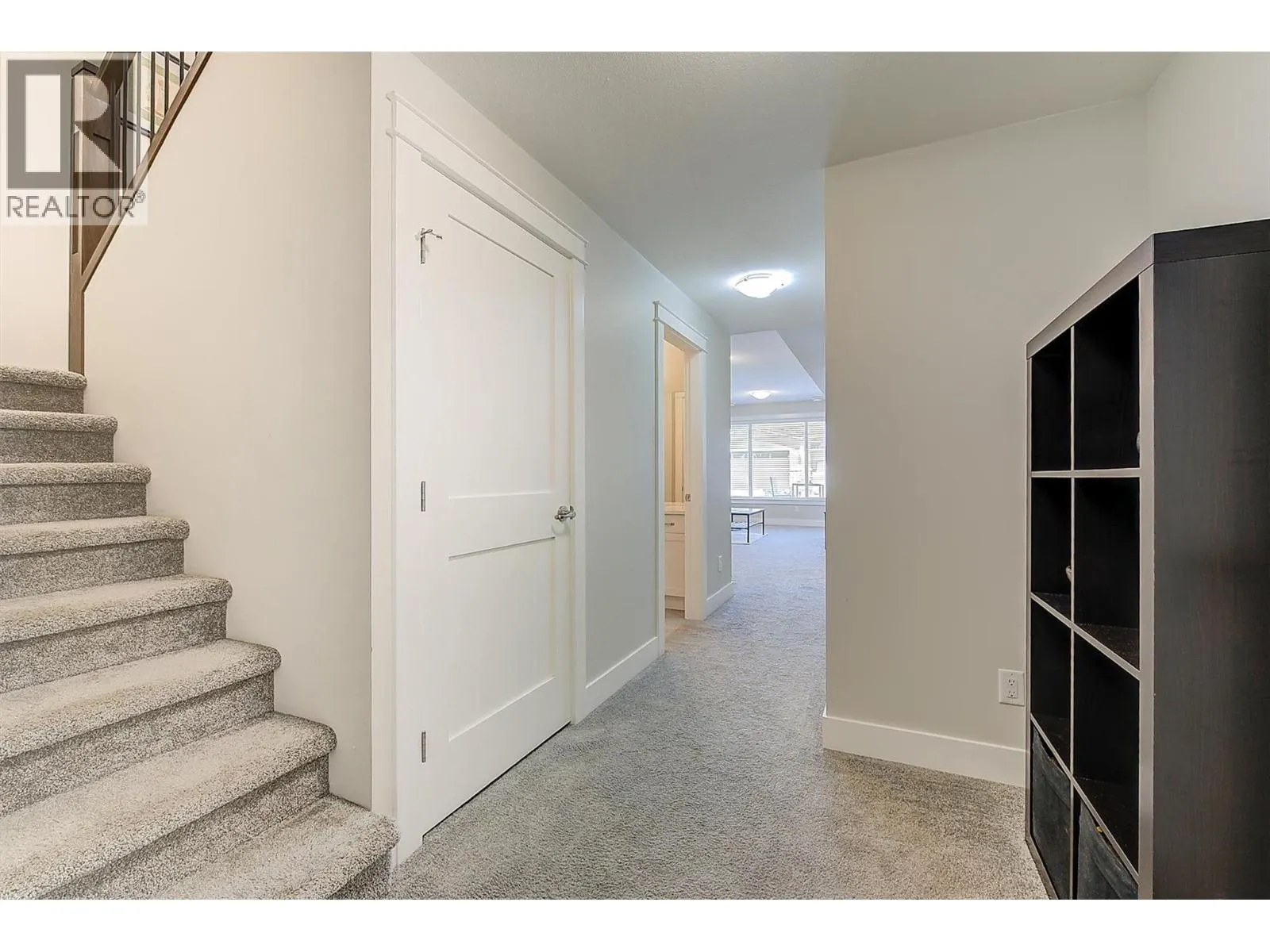 1796 Viewpoint Drive