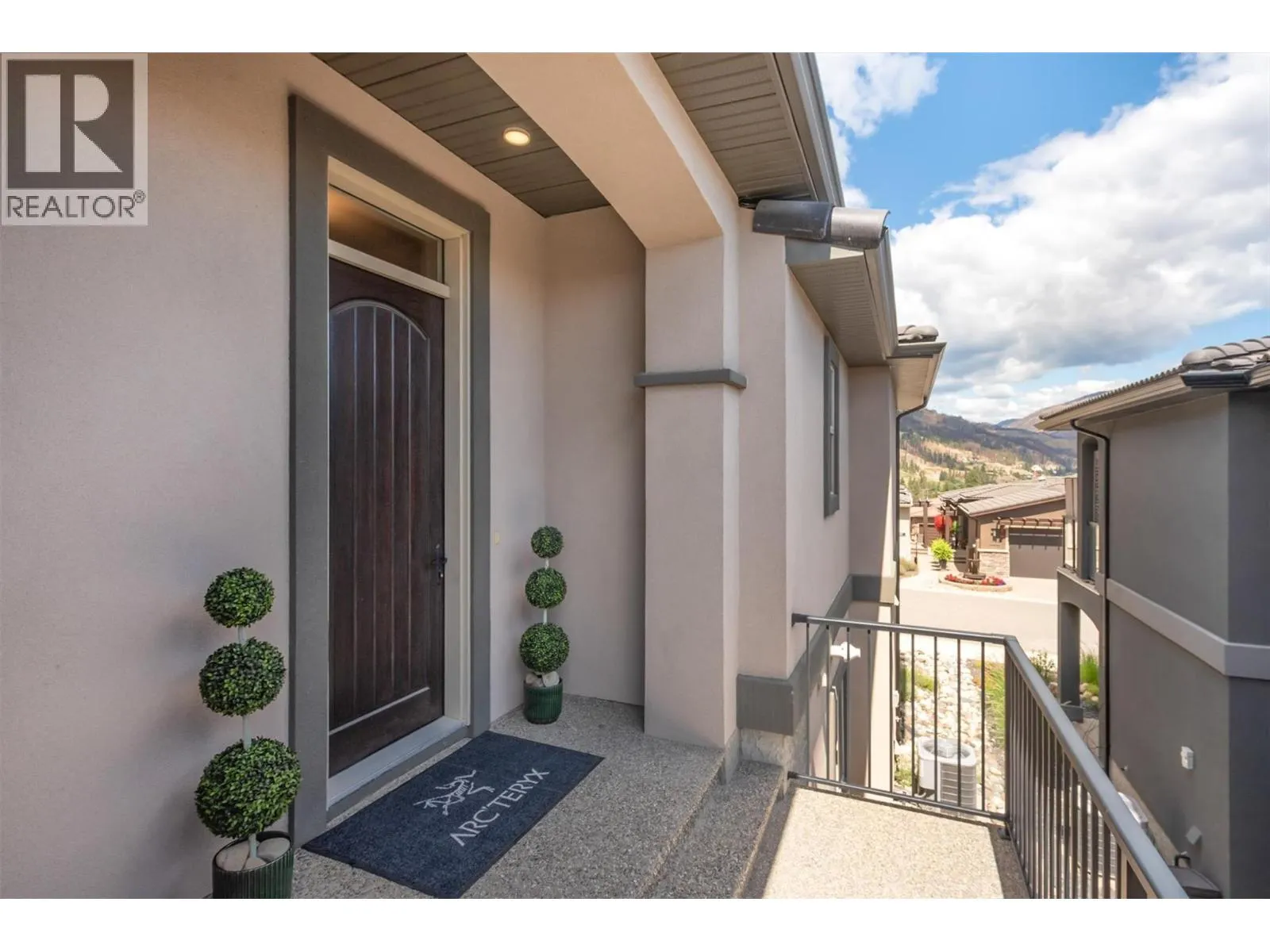 1796 Viewpoint Drive