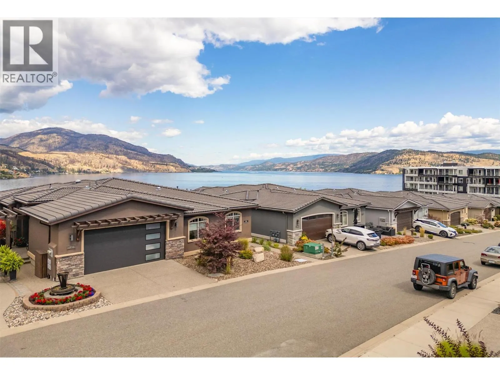 1796 Viewpoint Drive