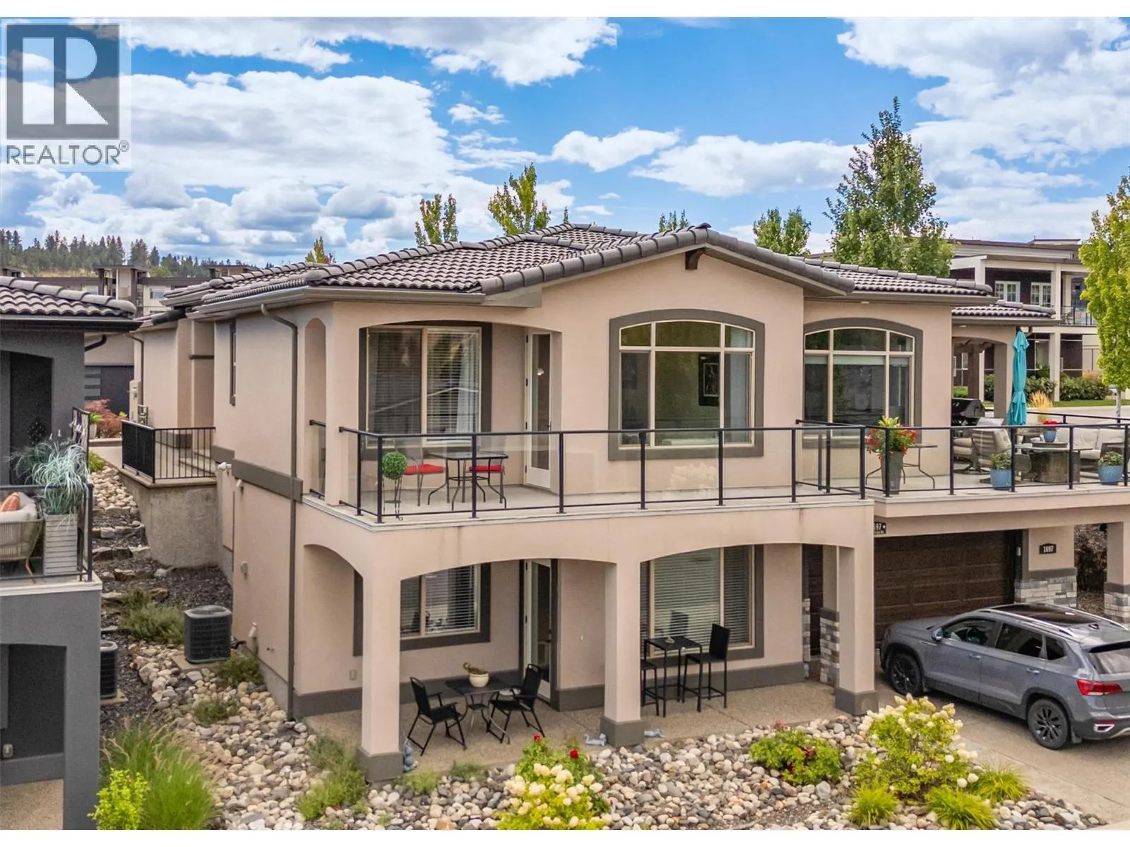 1796 Viewpoint Drive