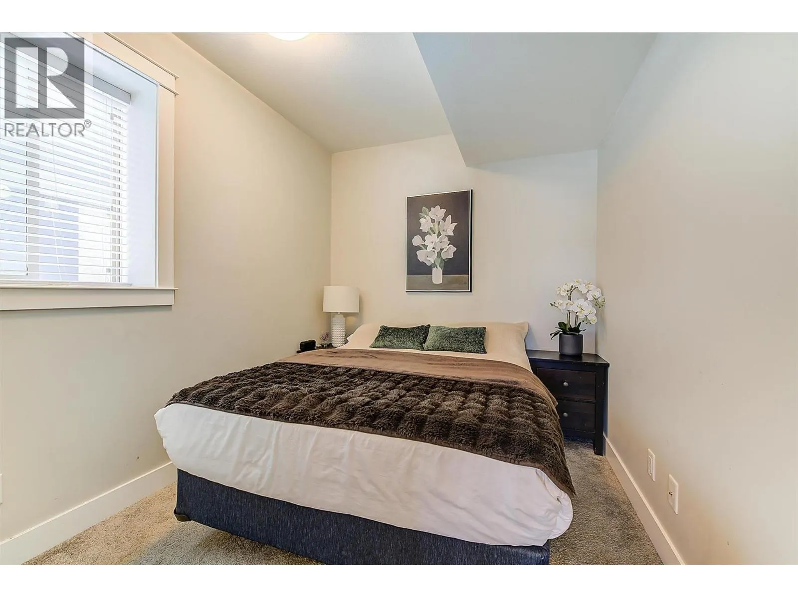 1796 Viewpoint Drive