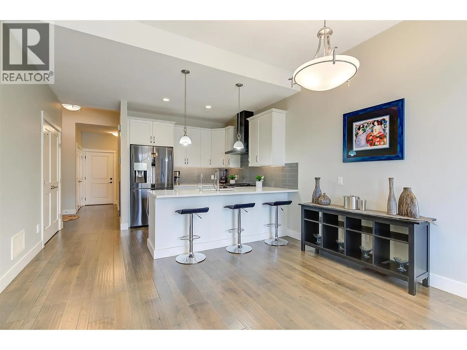 1796 Viewpoint Drive
