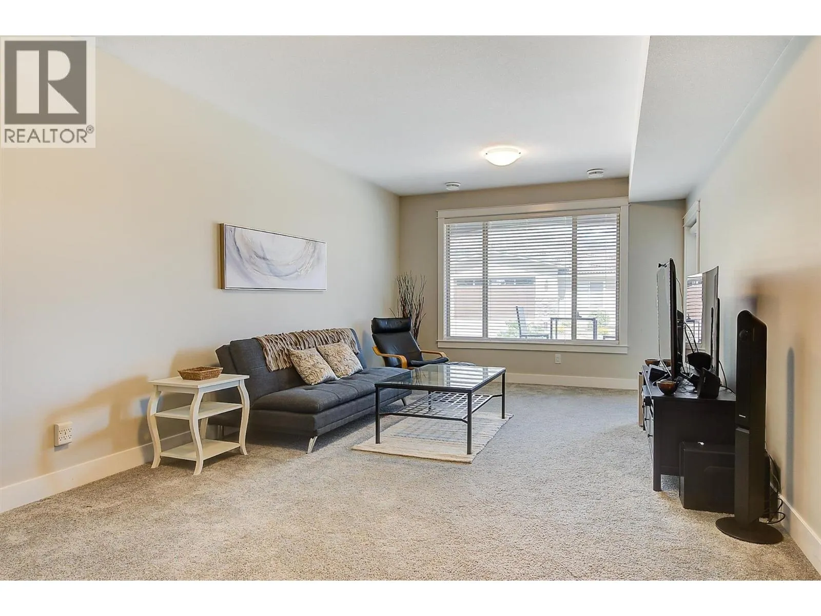 1796 Viewpoint Drive