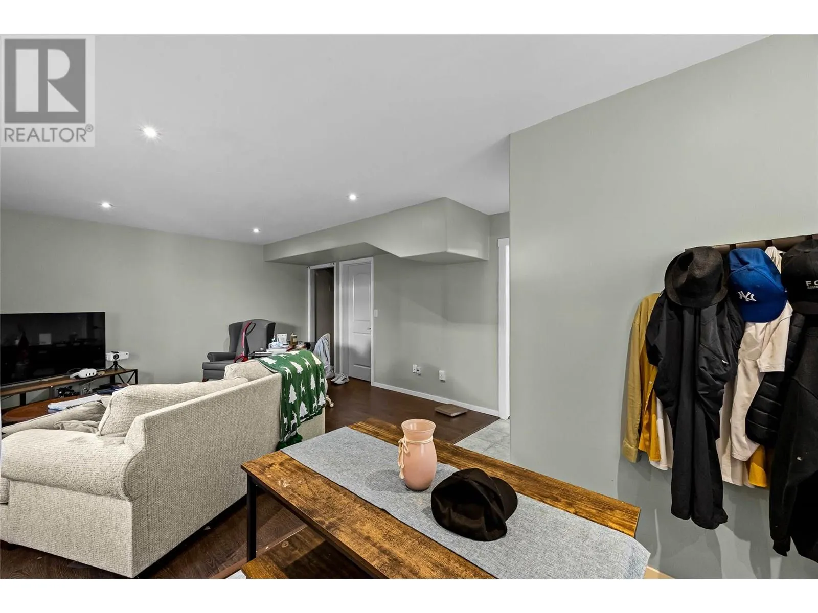 1298 Raven Drive