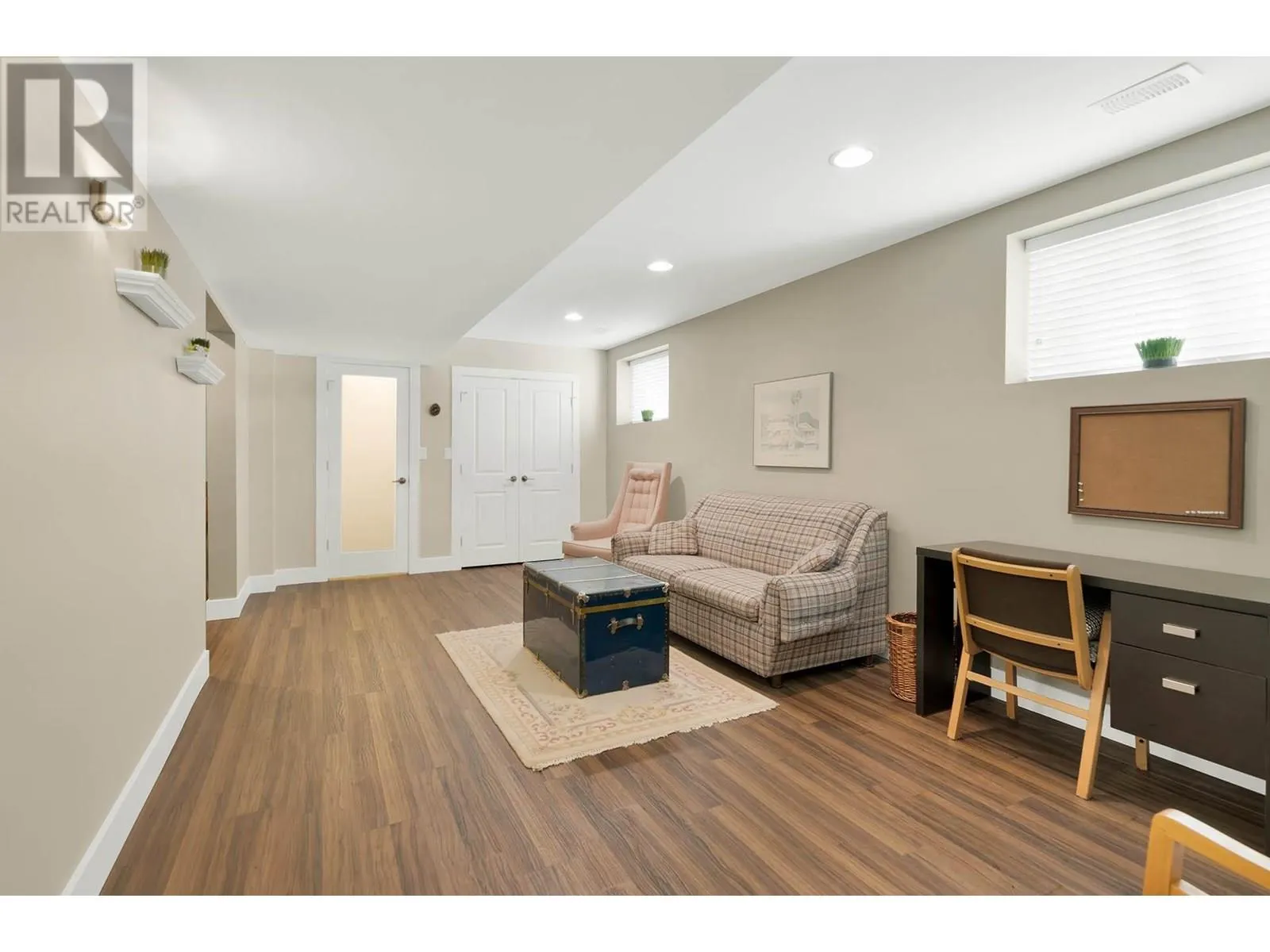 2920 Valleyview Drive Unit# 123