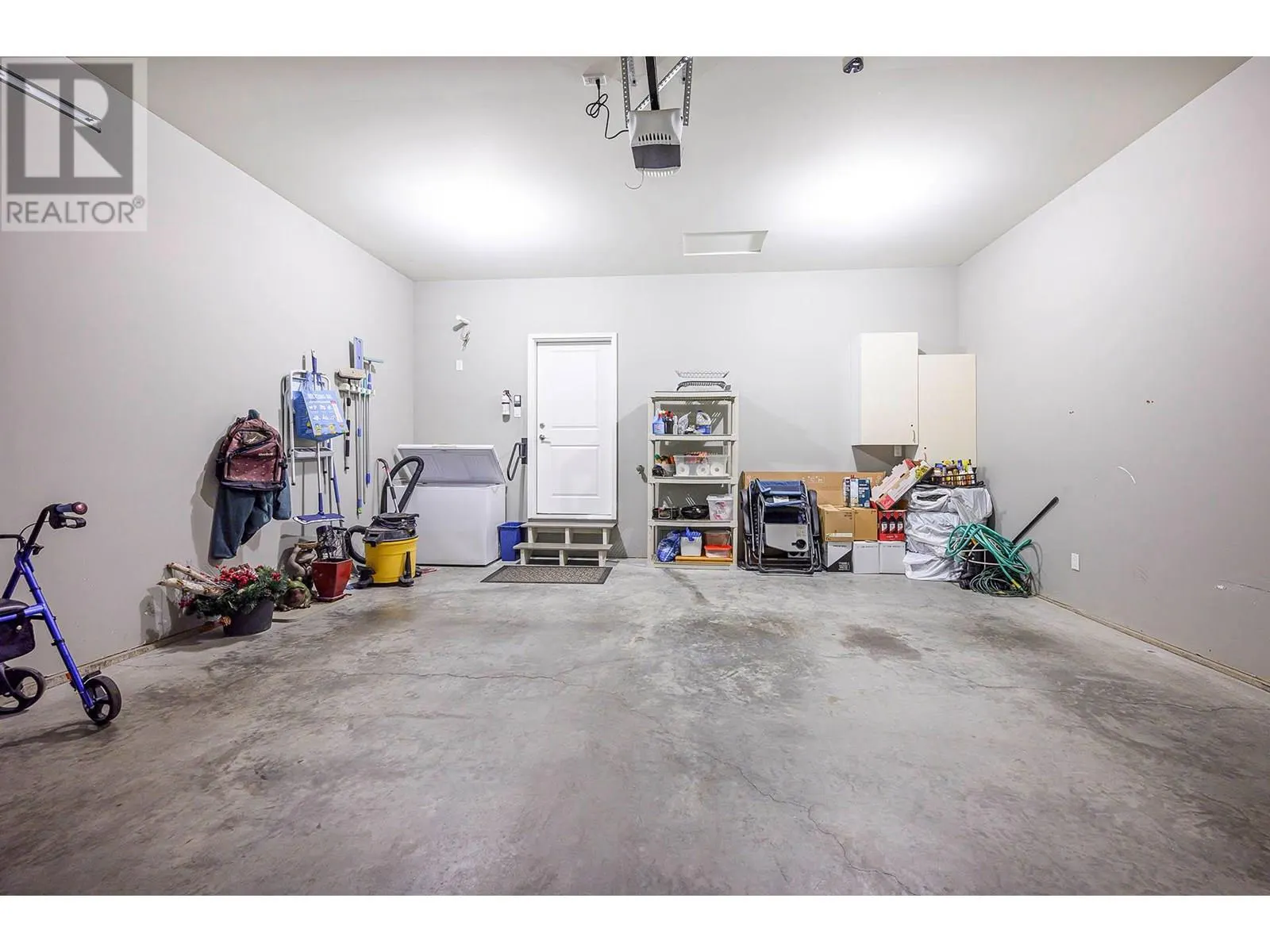 2920 Valleyview Drive Unit# 123