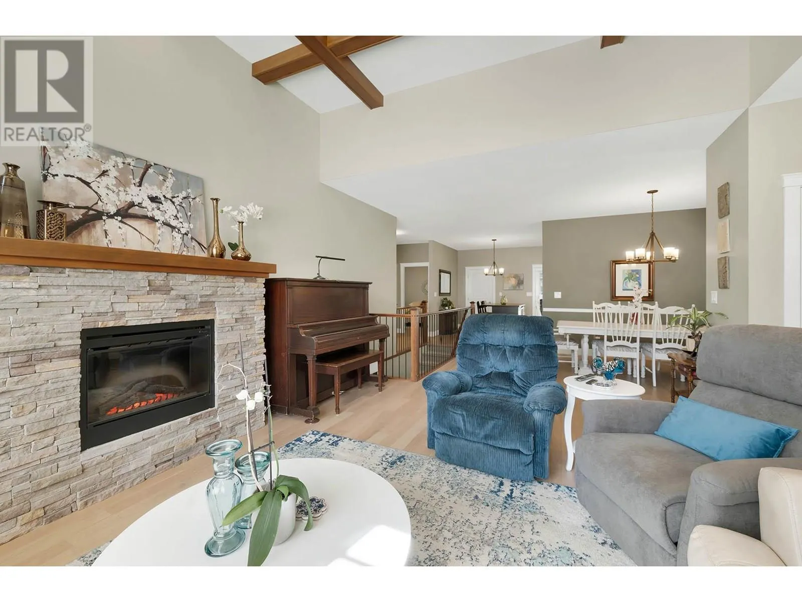 2920 Valleyview Drive Unit# 123