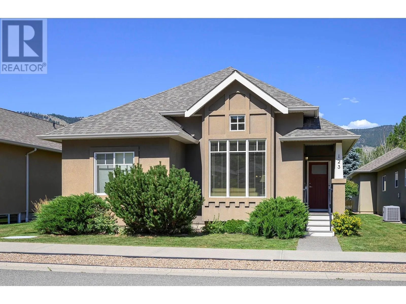 2920 Valleyview Drive Unit# 123