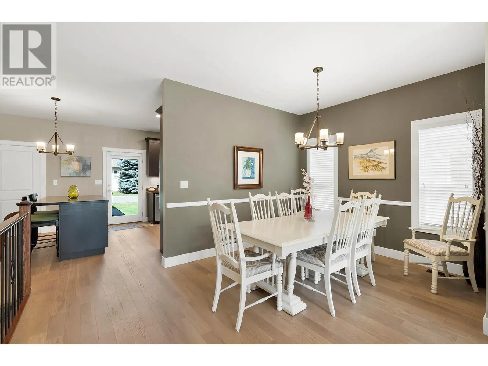 2920 Valleyview Drive Unit# 123