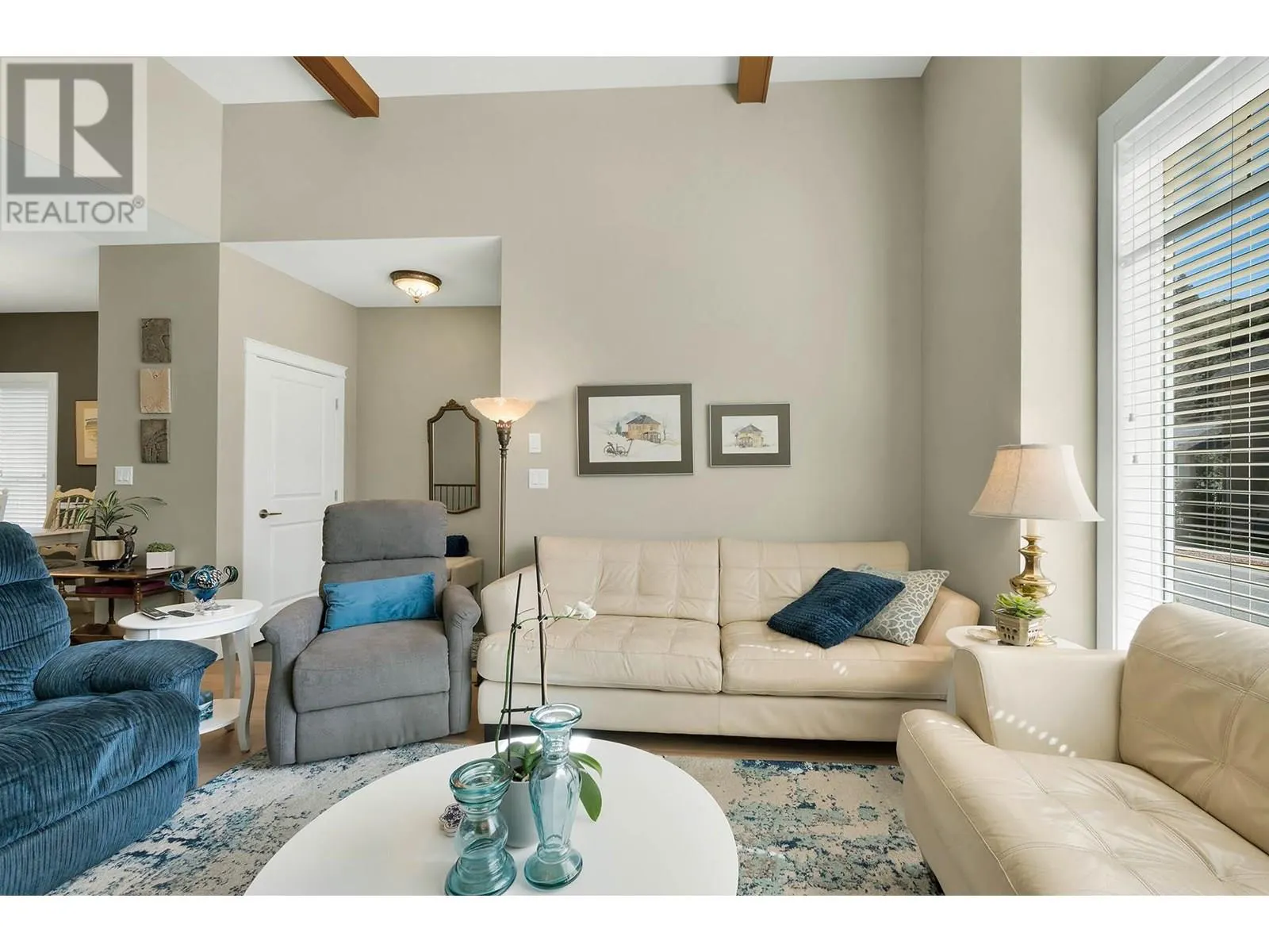 2920 Valleyview Drive Unit# 123