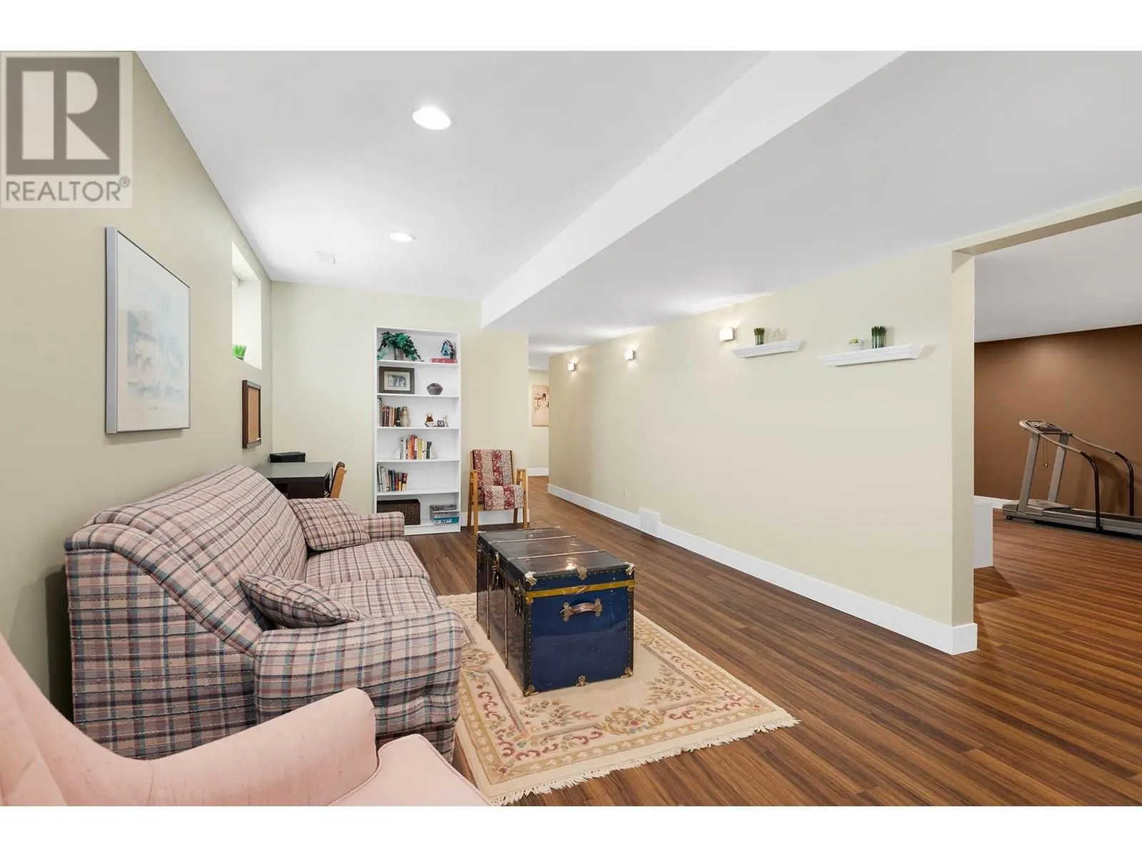 2920 Valleyview Drive Unit# 123