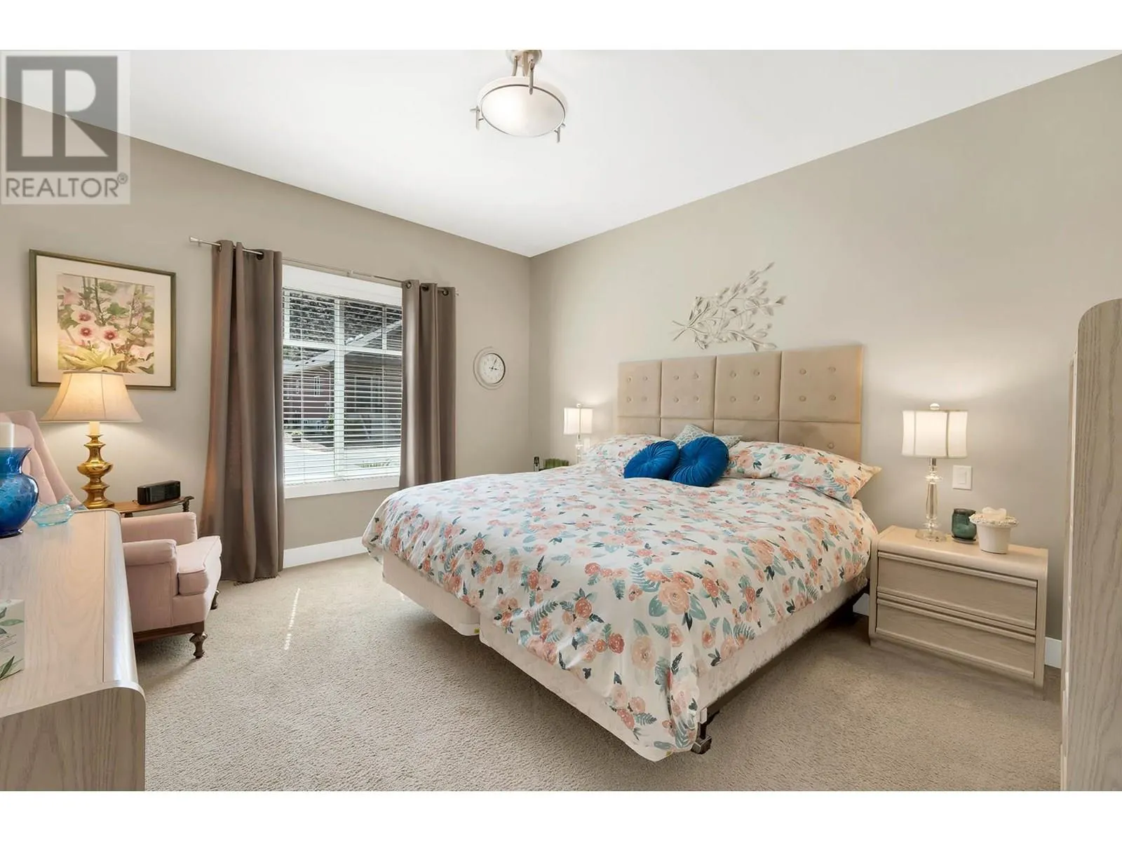 2920 Valleyview Drive Unit# 123