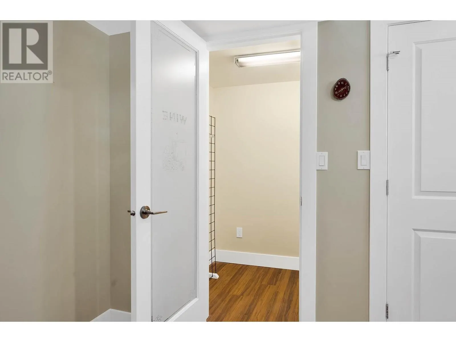 2920 Valleyview Drive Unit# 123