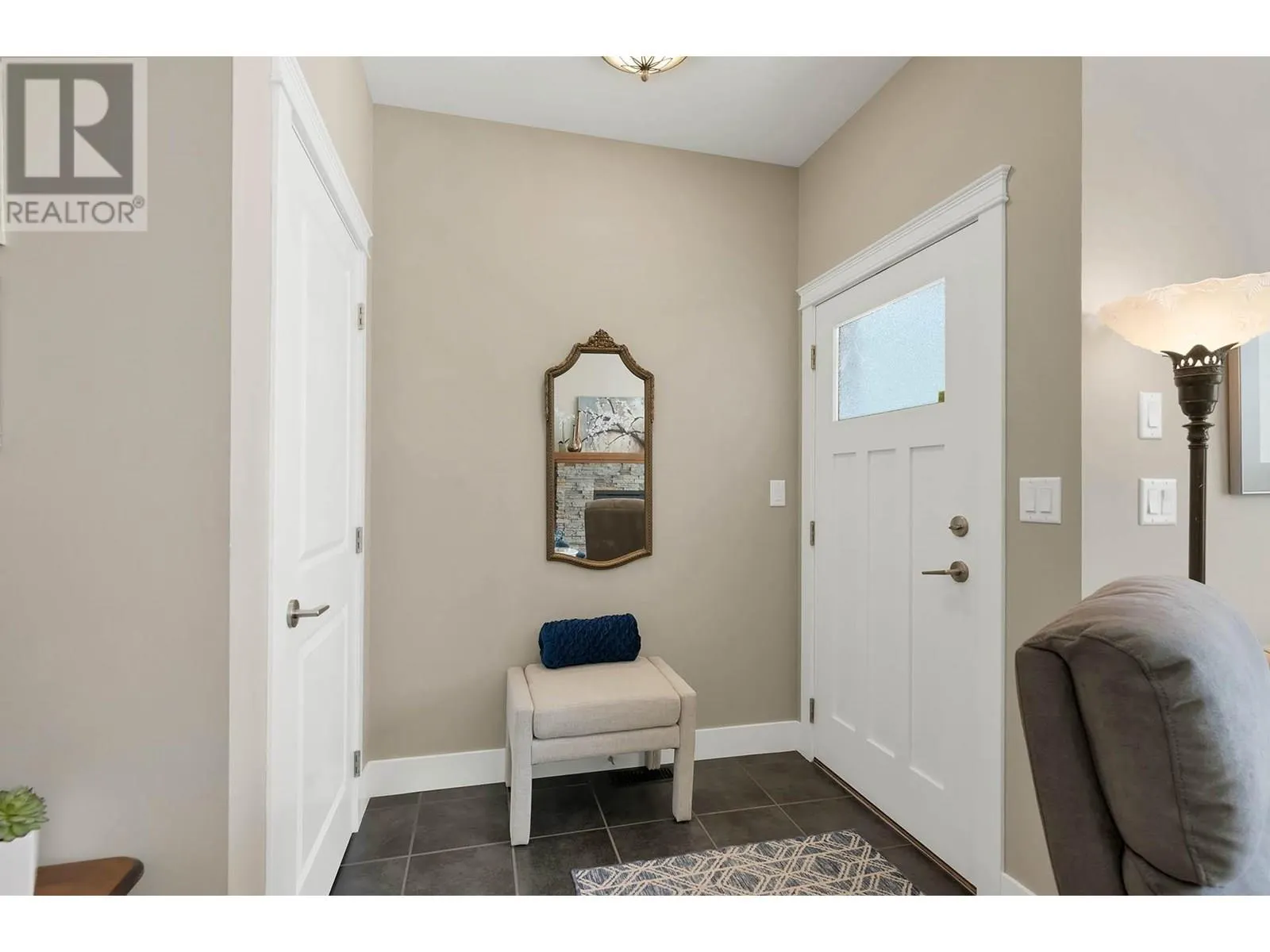 2920 Valleyview Drive Unit# 123