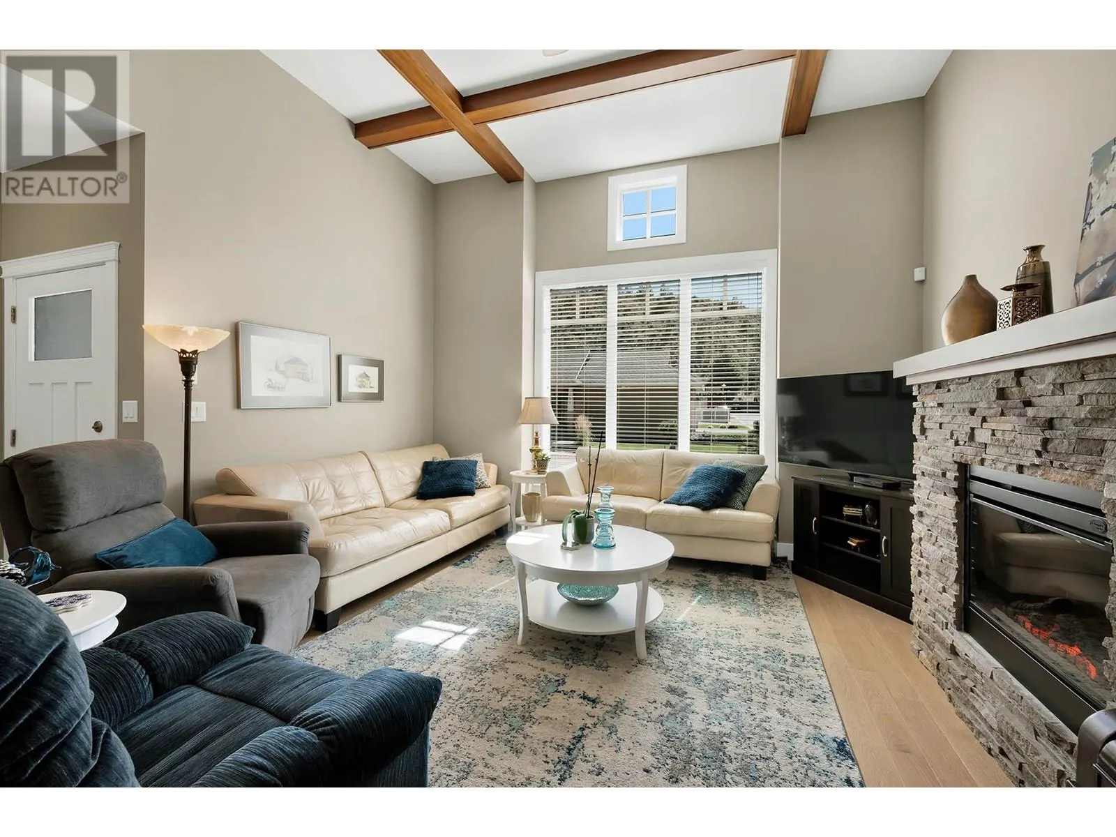 2920 Valleyview Drive Unit# 123
