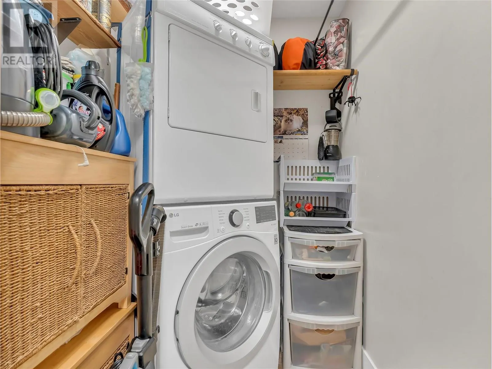 256 HASTINGS Avenue Unit# 401