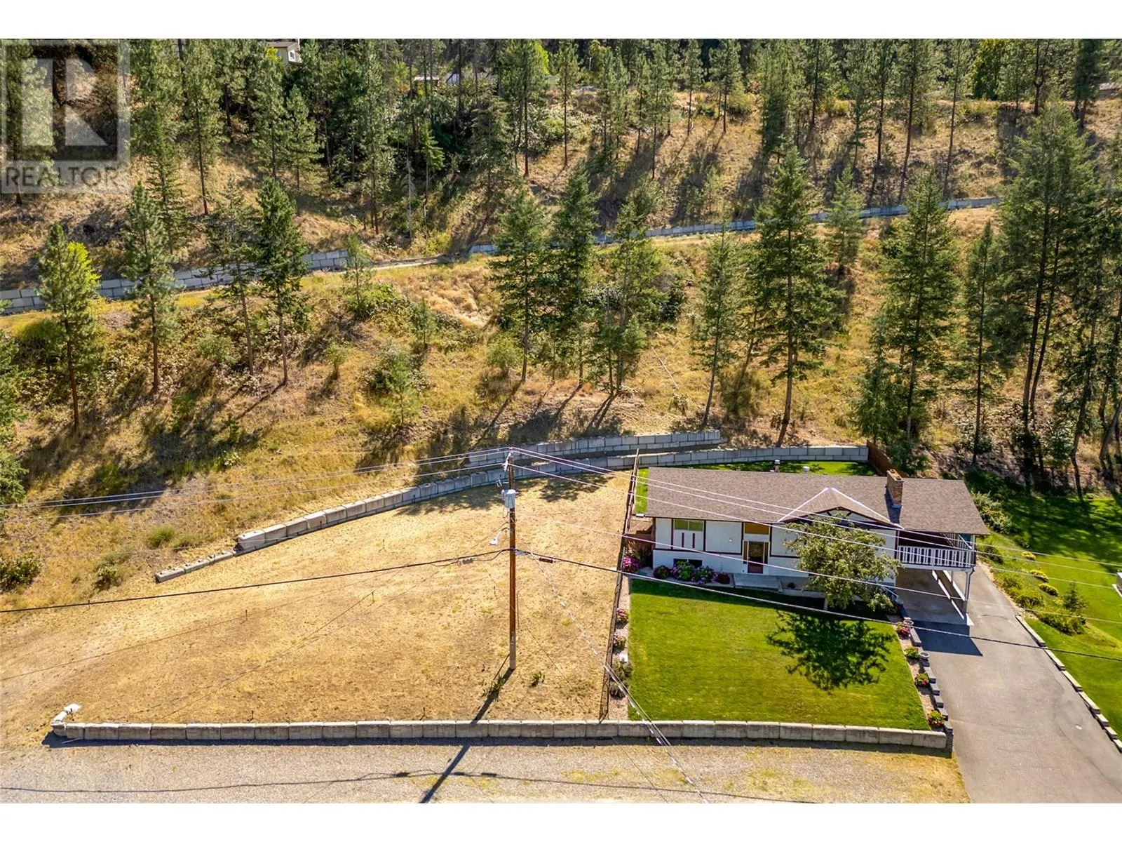827 Paret Road