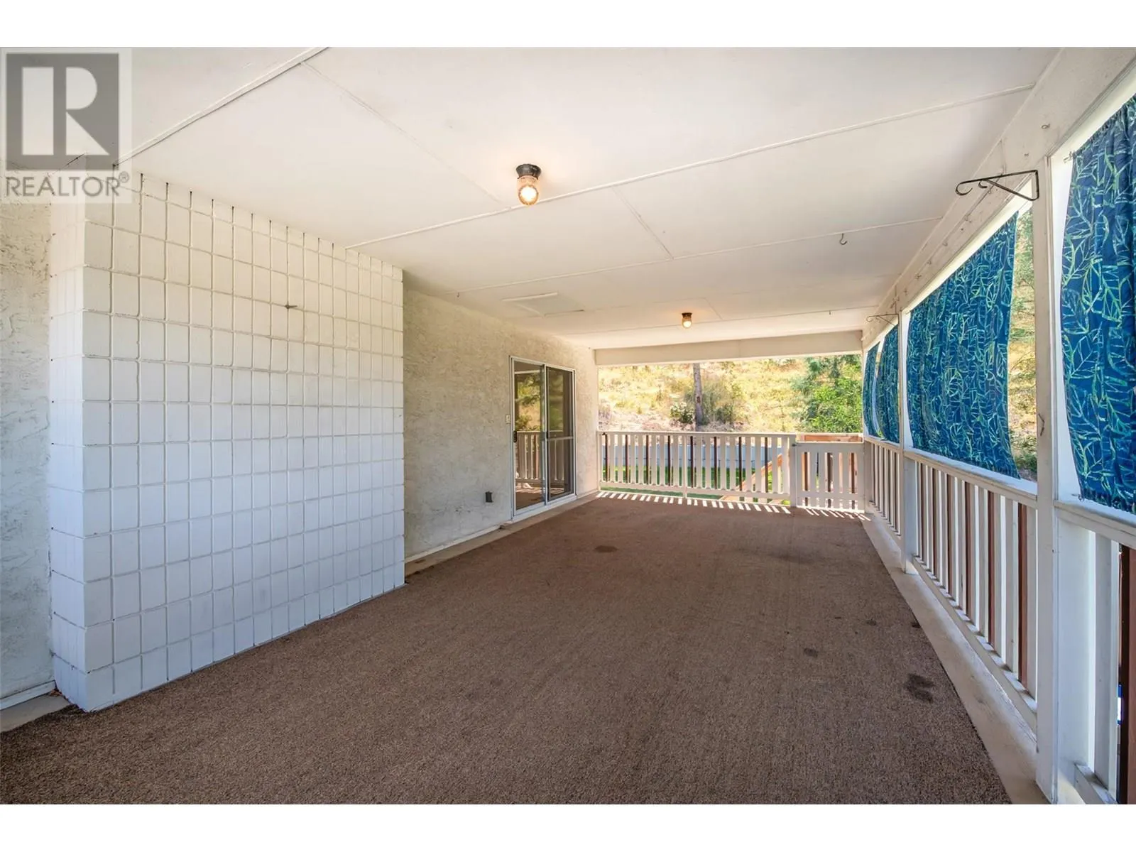 827 Paret Road