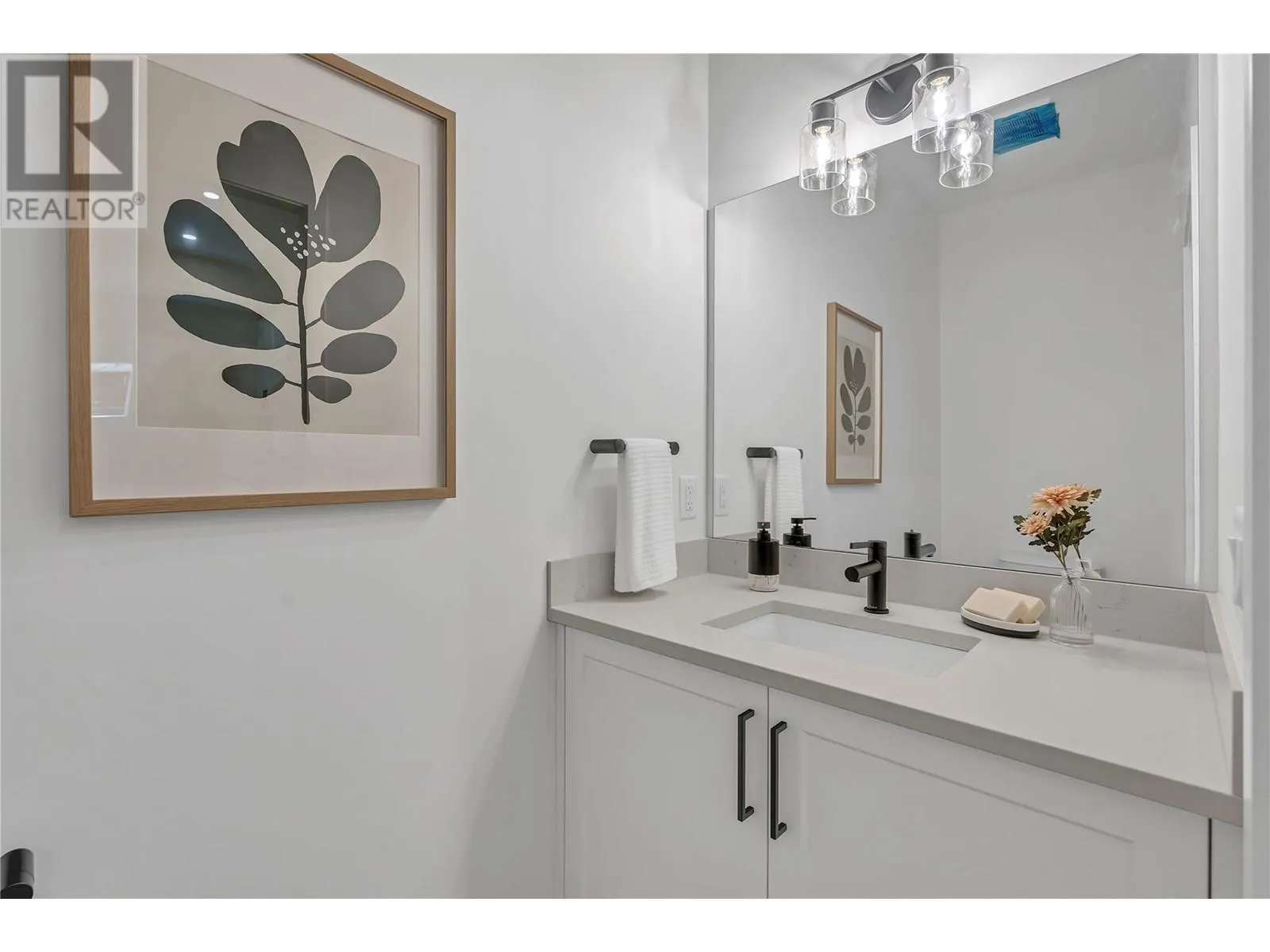 687 Victoria Drive Unit# 101