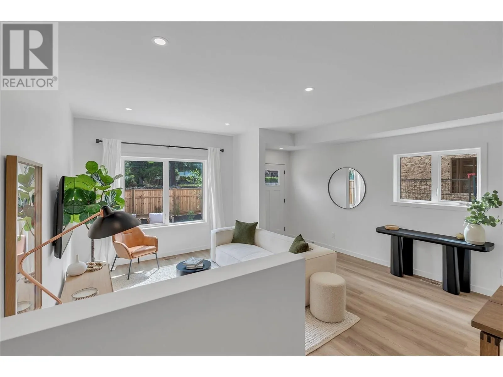 687 Victoria Drive Unit# 104