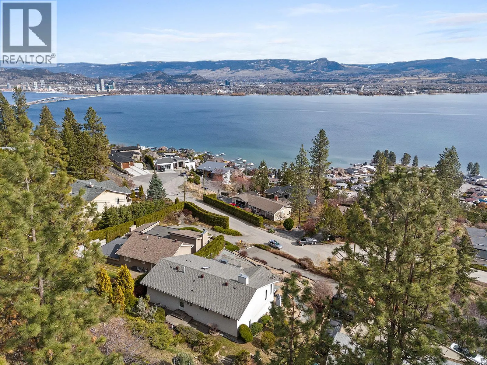2658 Lakeview Road