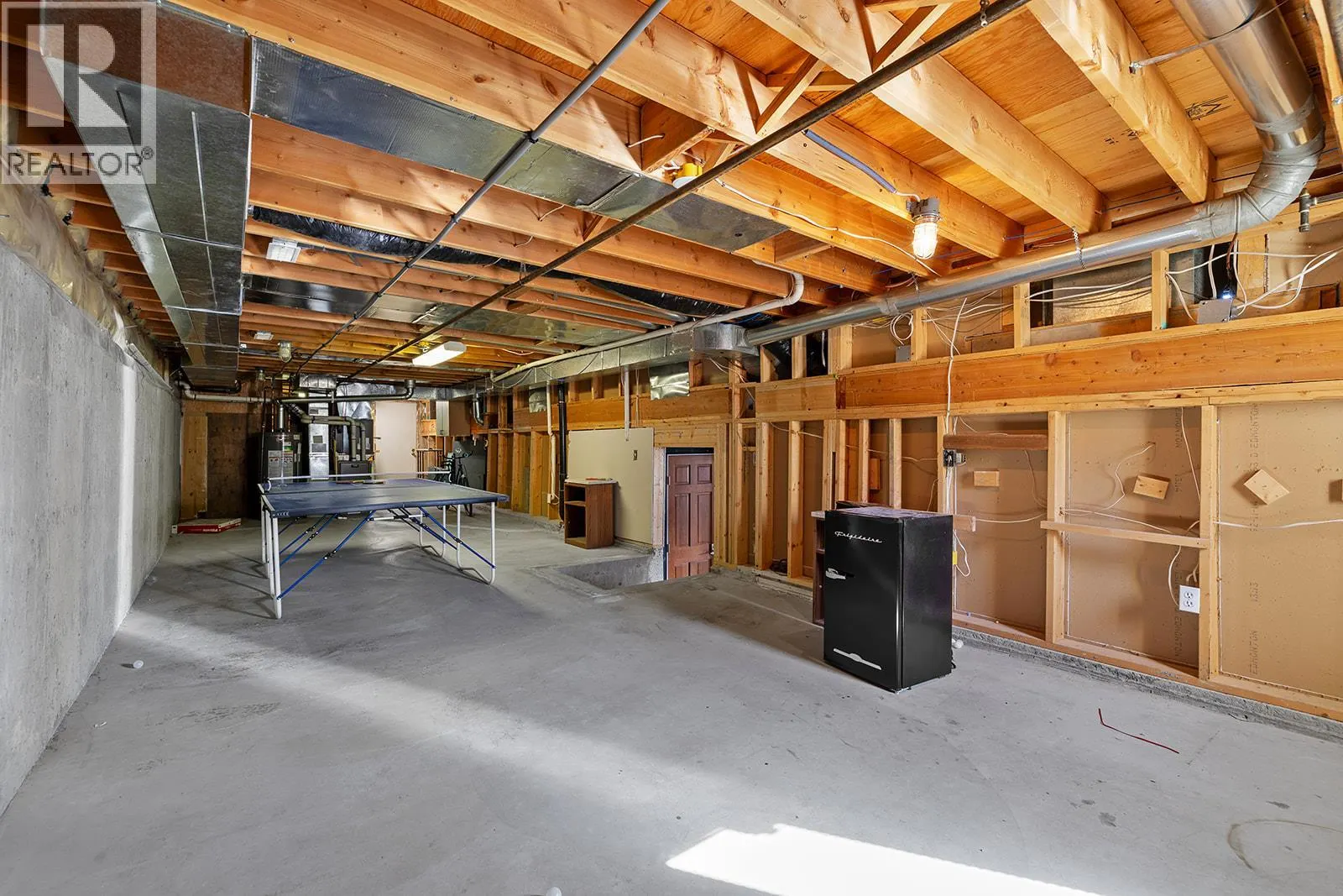 2658 Lakeview Road
