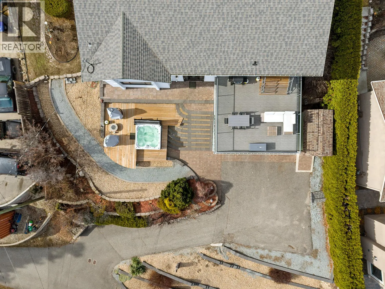 2658 Lakeview Road