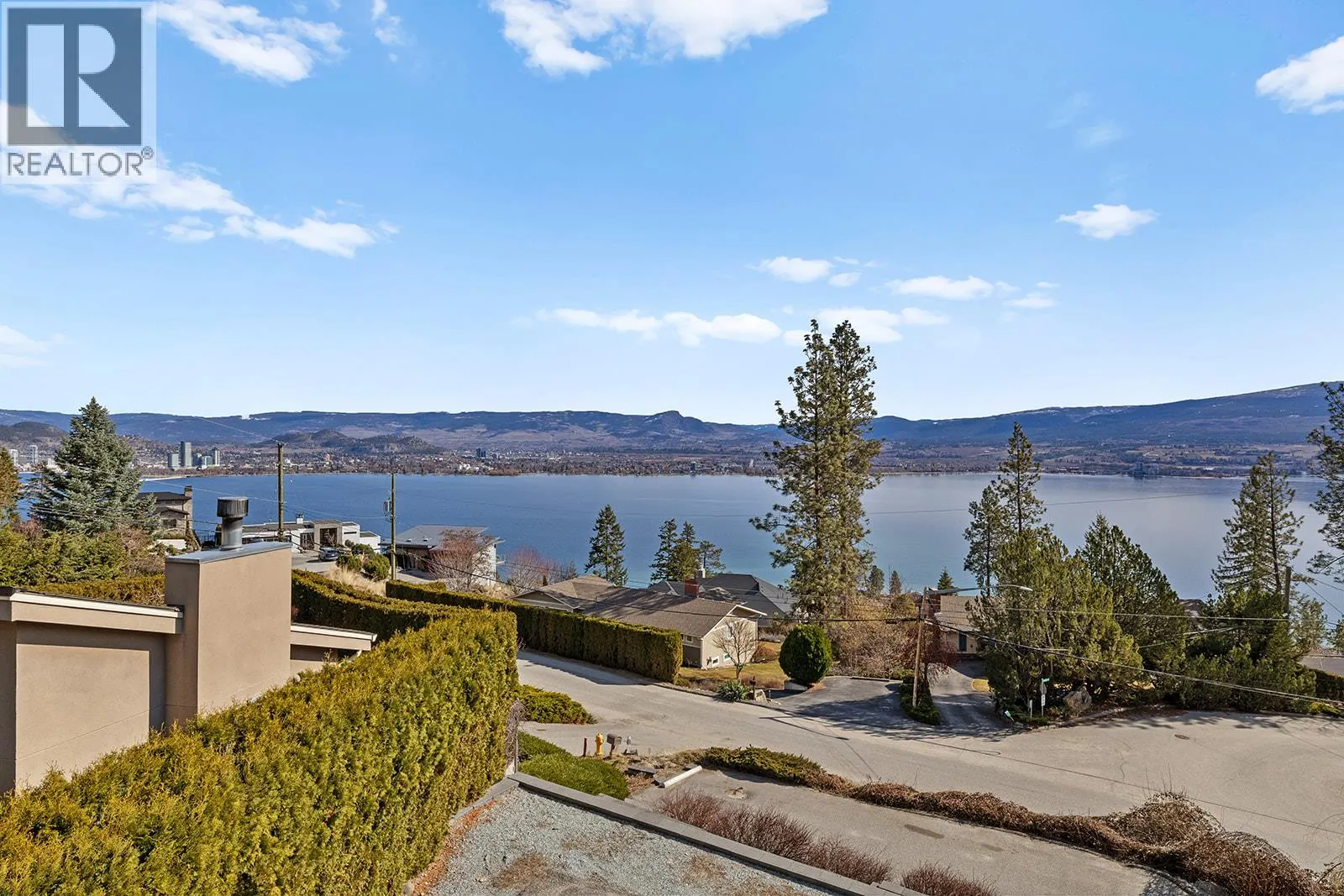 2658 Lakeview Road