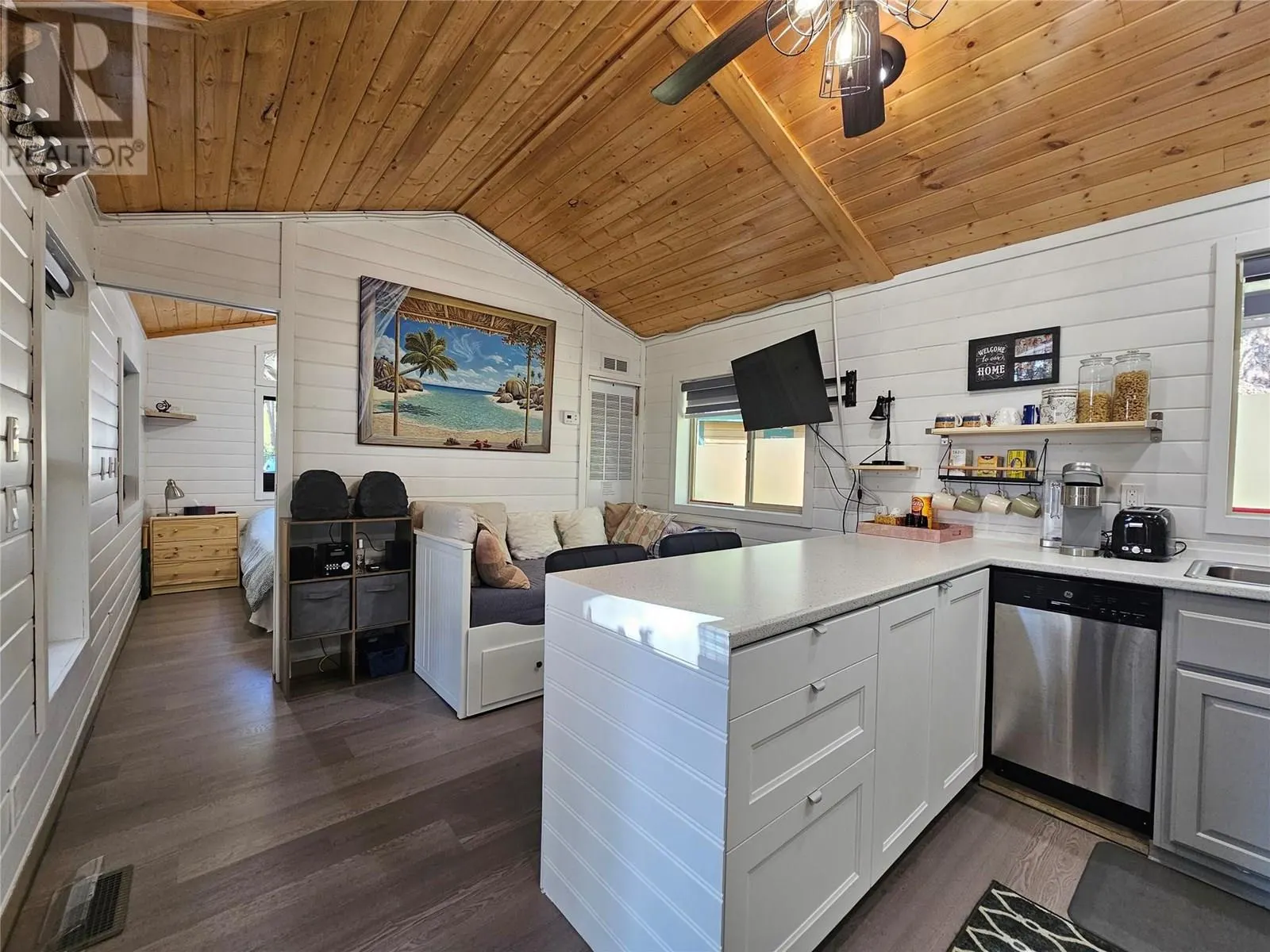 4835 Paradise Valley Drive Unit# 11