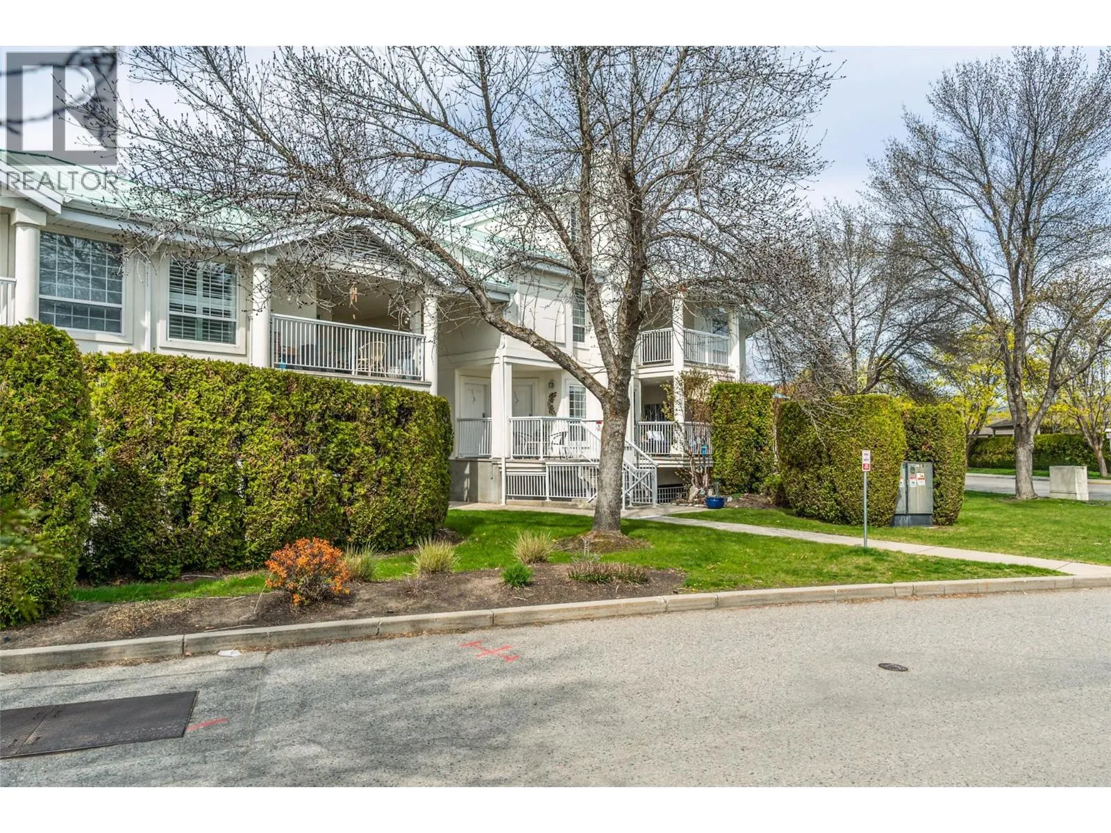 2350 Stillingfleet Road Unit# 216