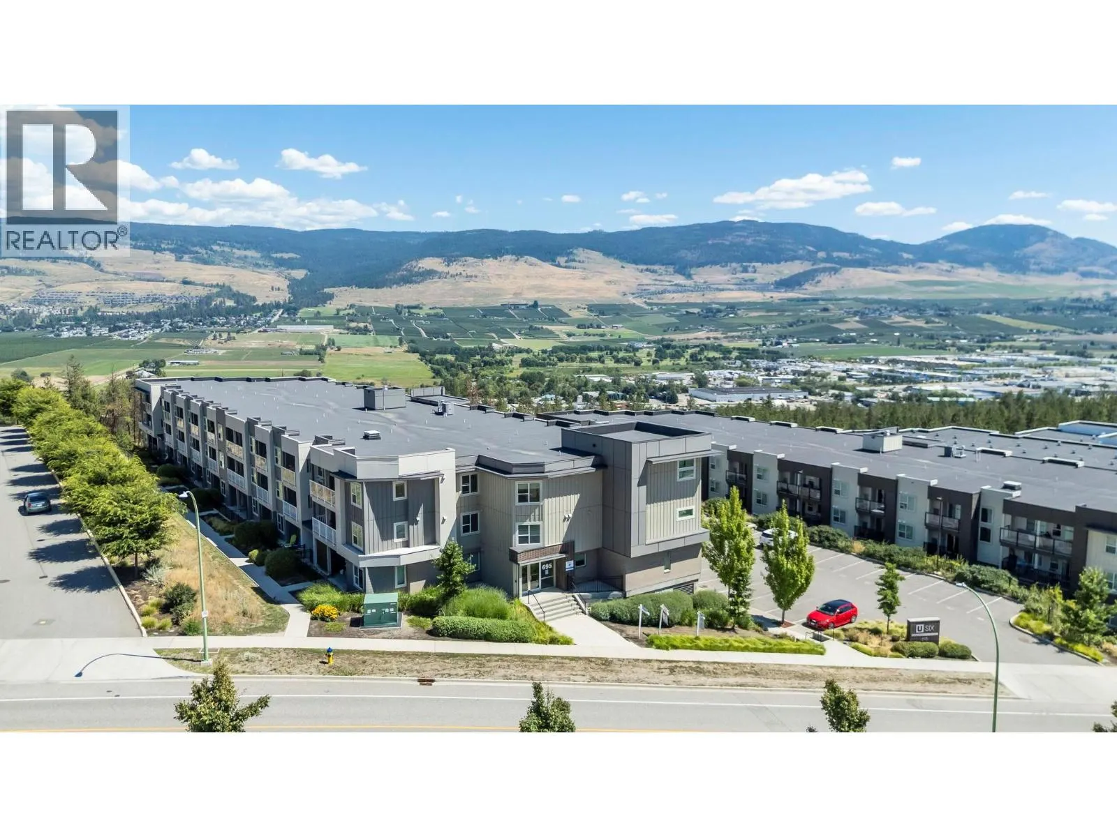 695 Academy Way Unit# 118