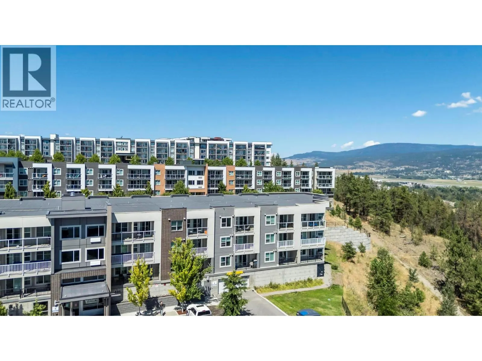 695 Academy Way Unit# 118