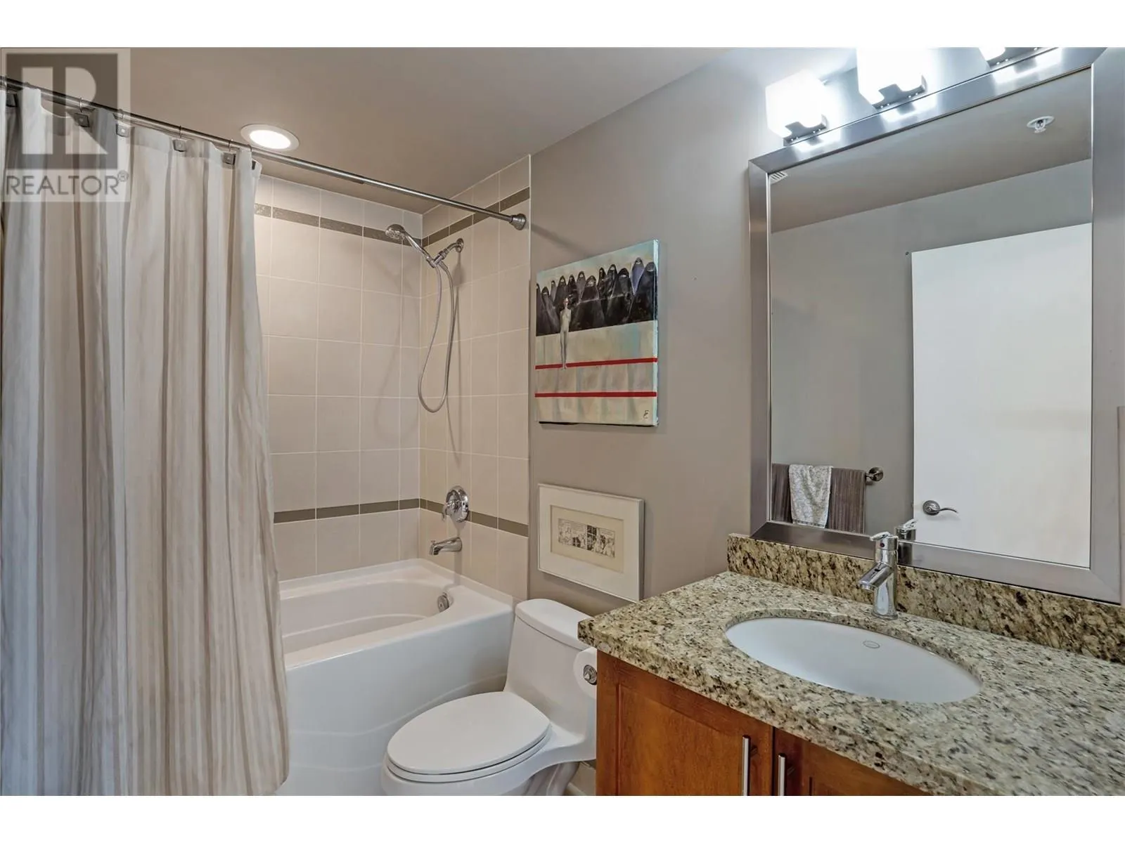 1160 Bernard Avenue Unit# 712