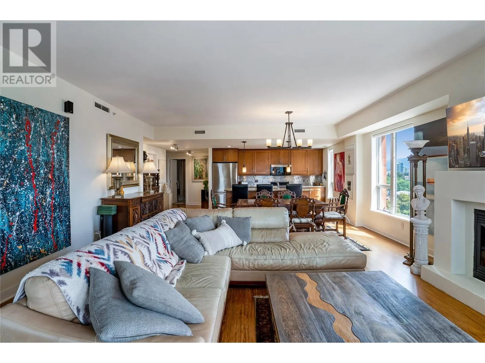1160 Bernard Avenue Unit# 712