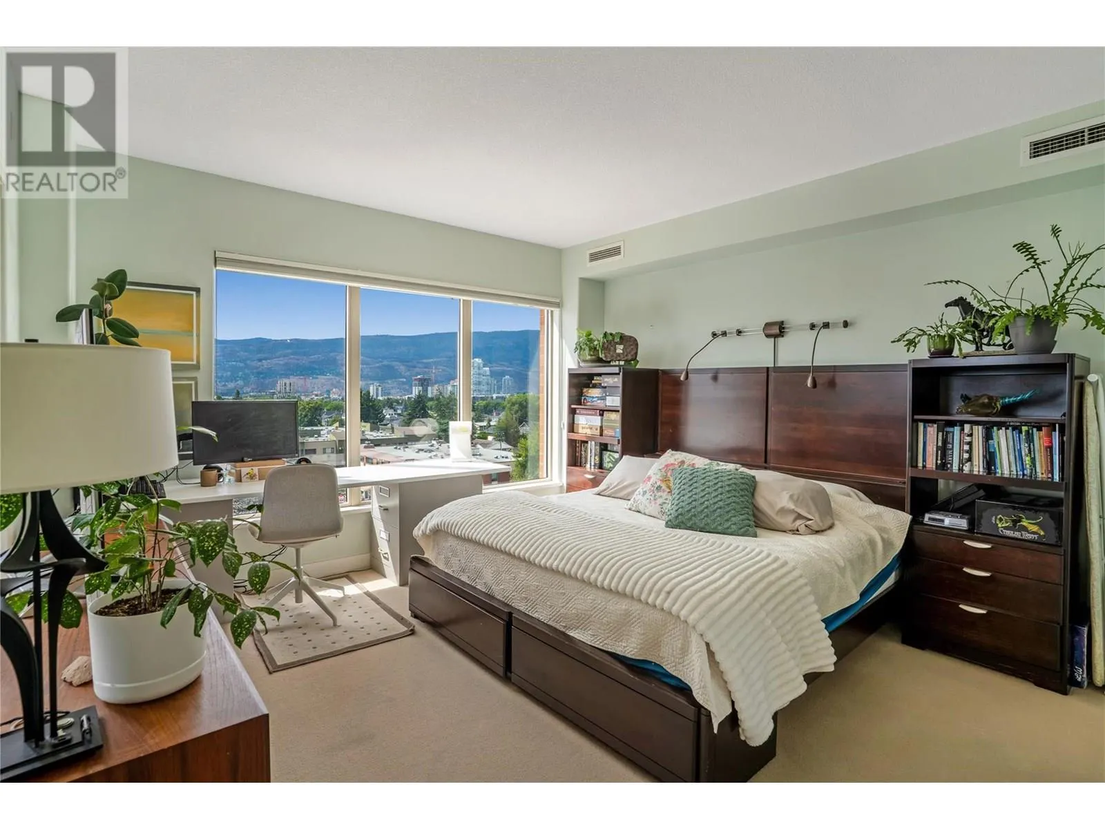 1160 Bernard Avenue Unit# 712