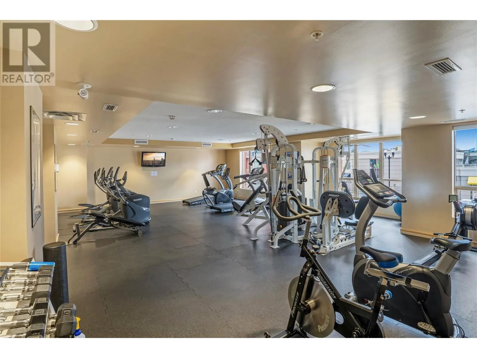 1160 Bernard Avenue Unit# 712