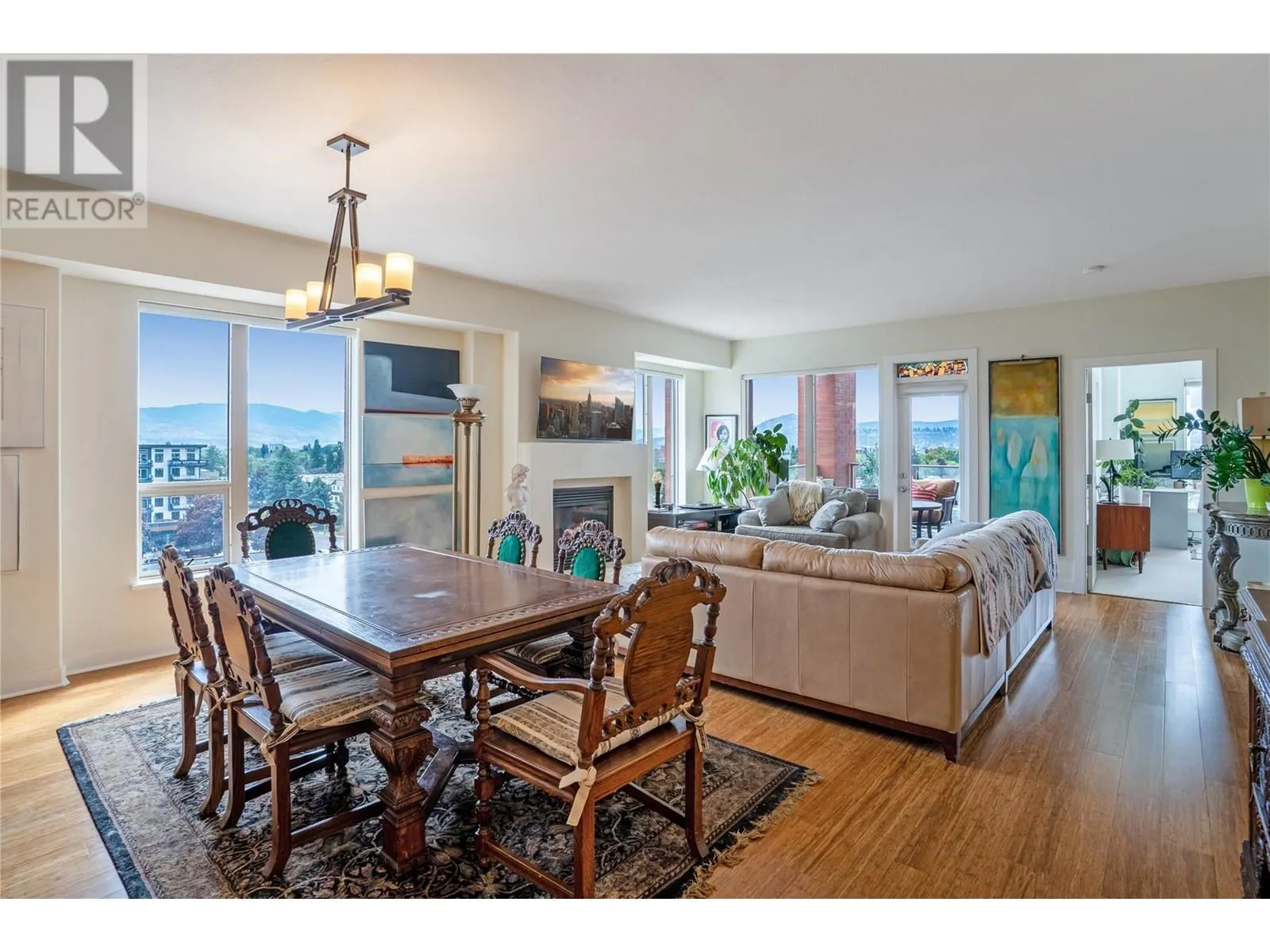 1160 Bernard Avenue Unit# 712
