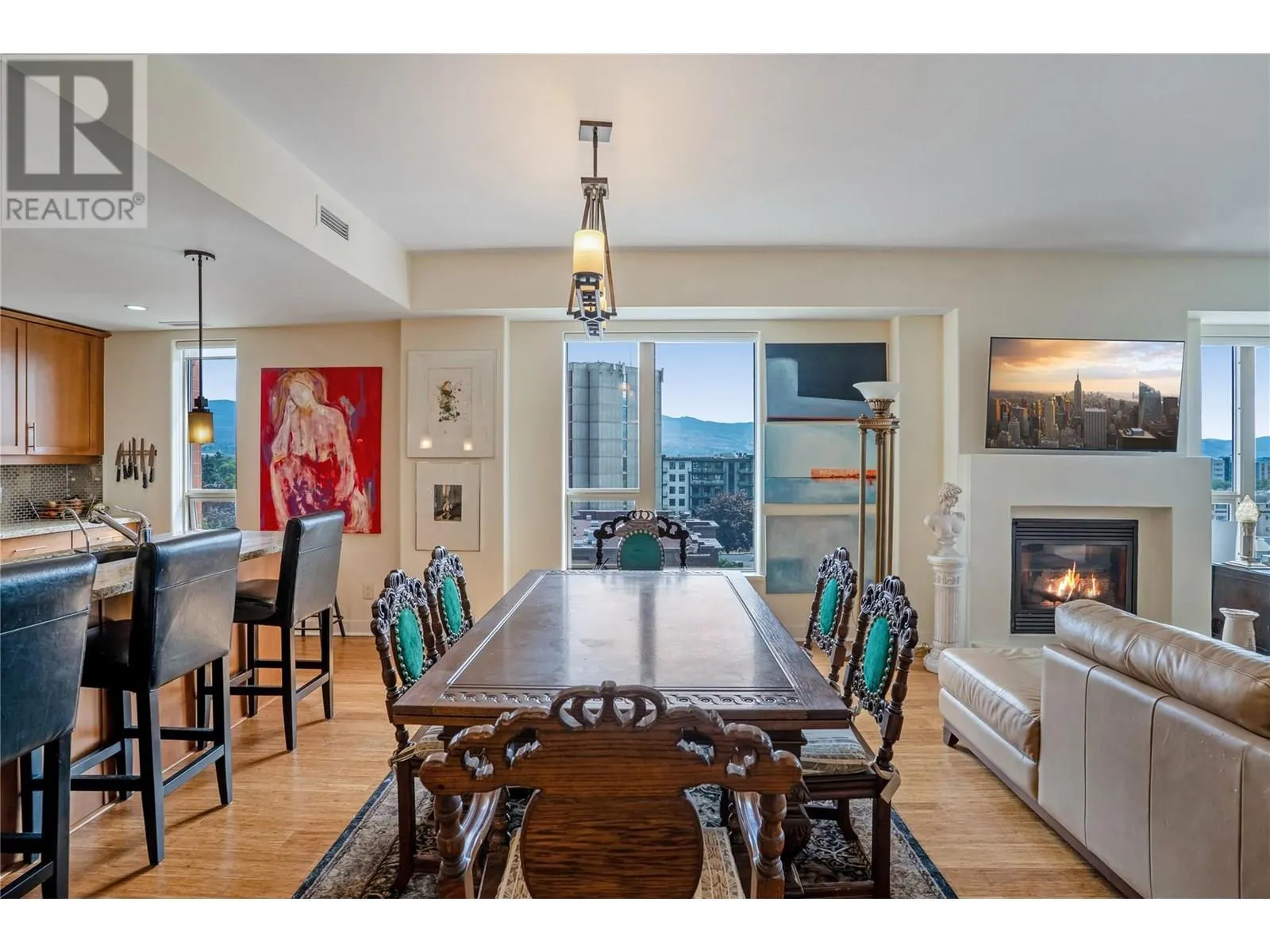 1160 Bernard Avenue Unit# 712